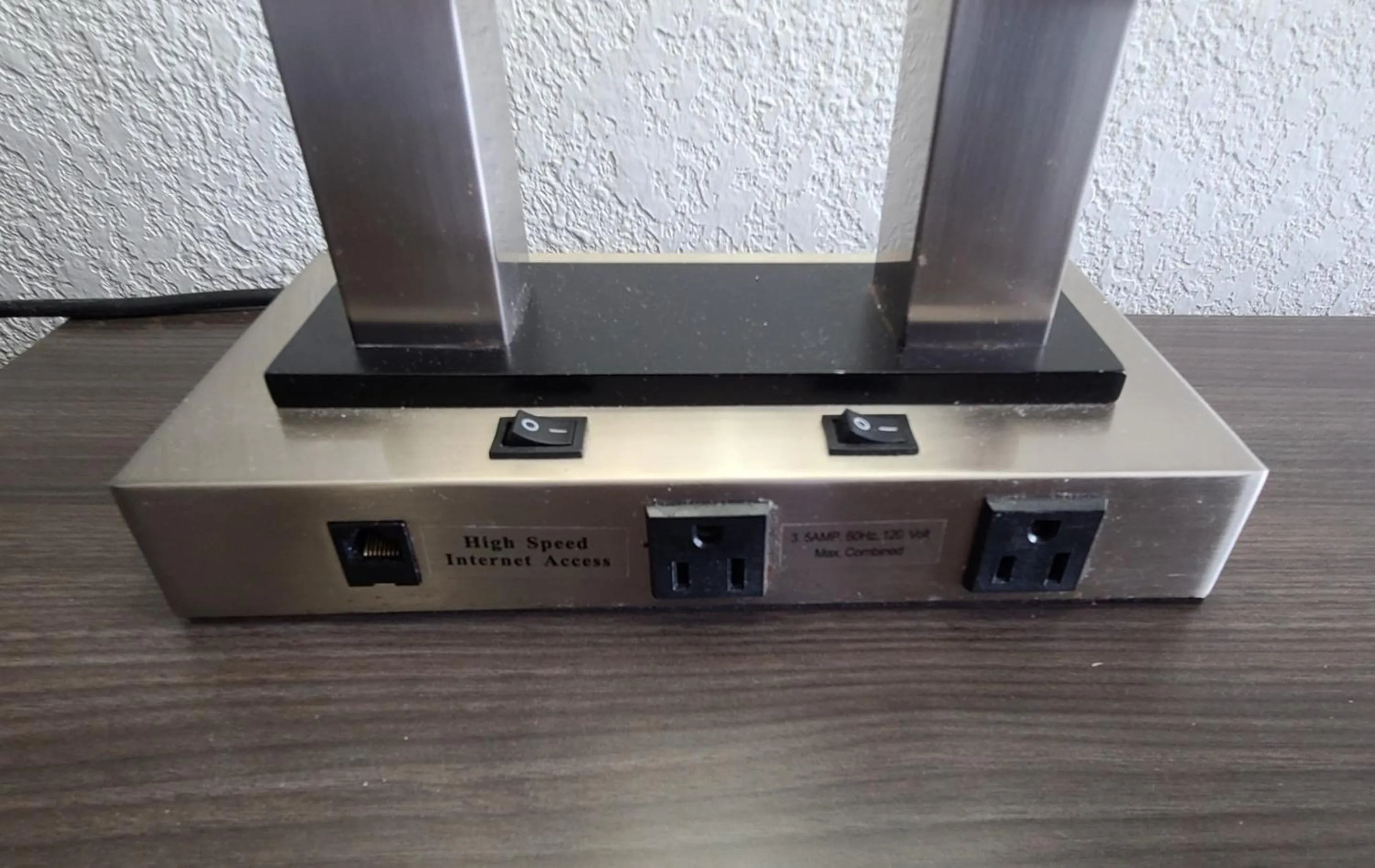 Photo of the whole room in Red Roof Inn & Suites Duncan