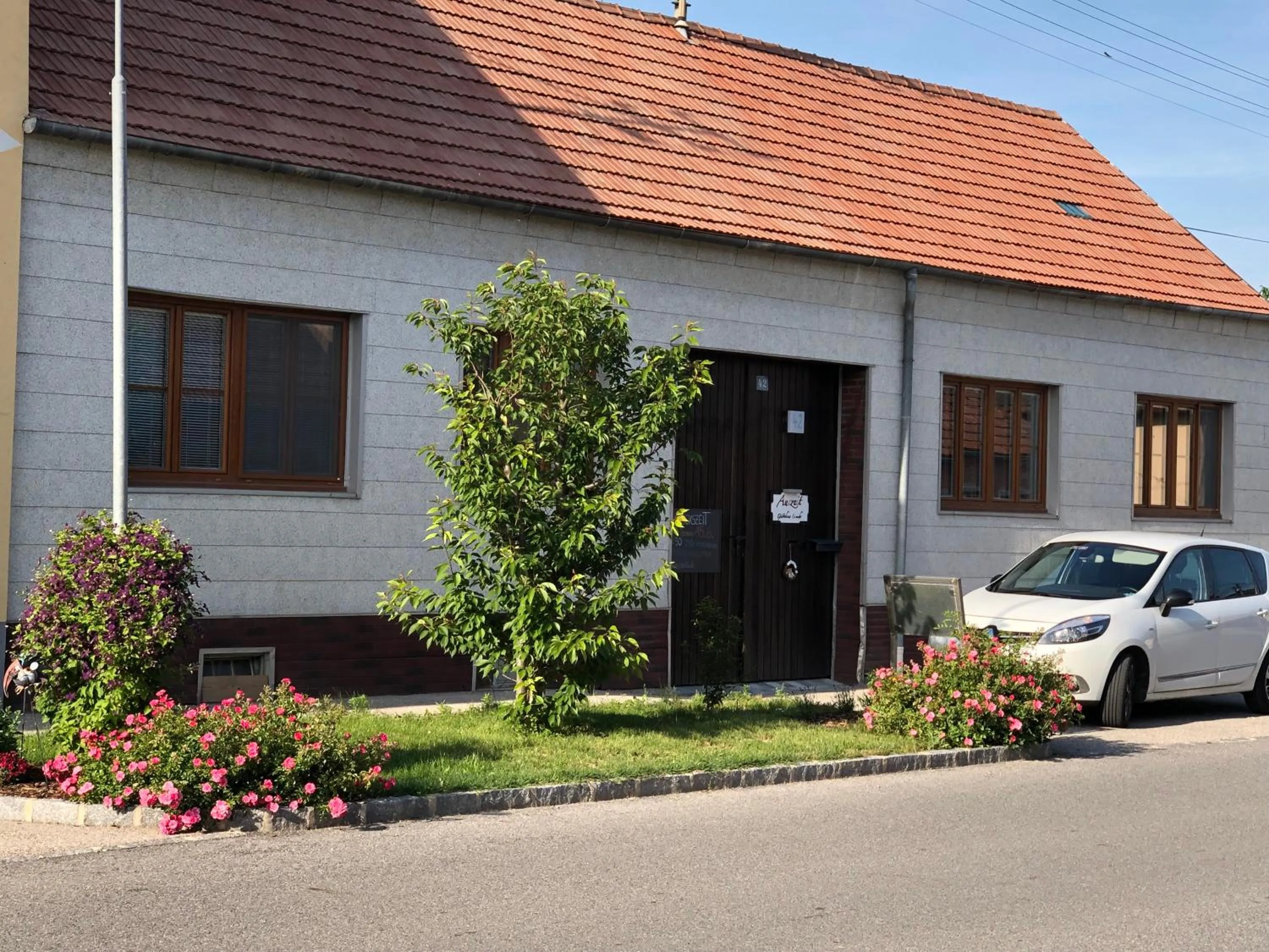 Facade/entrance in Auszeit; Gästehaus & mehr