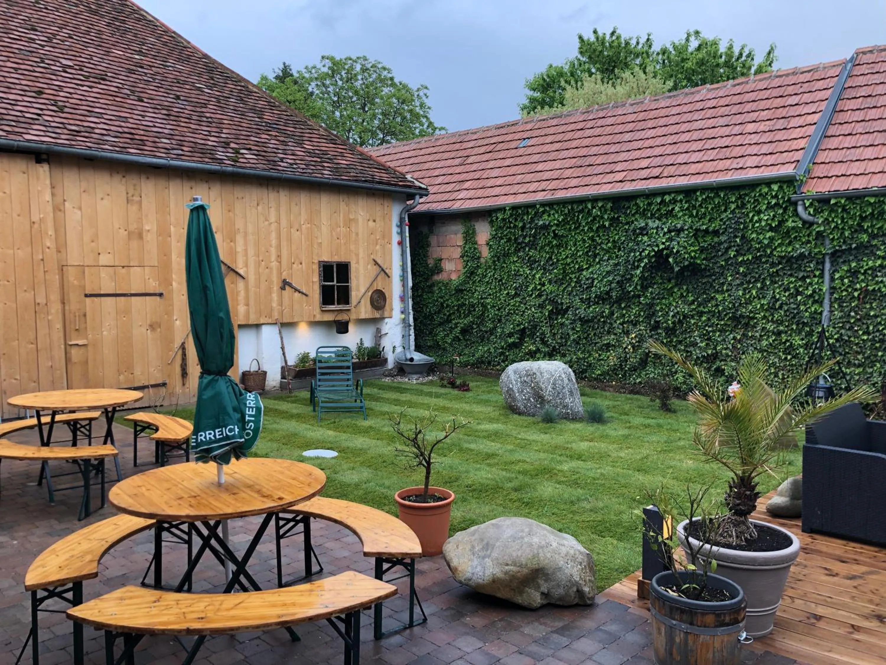 Patio in Auszeit; Gästehaus & mehr