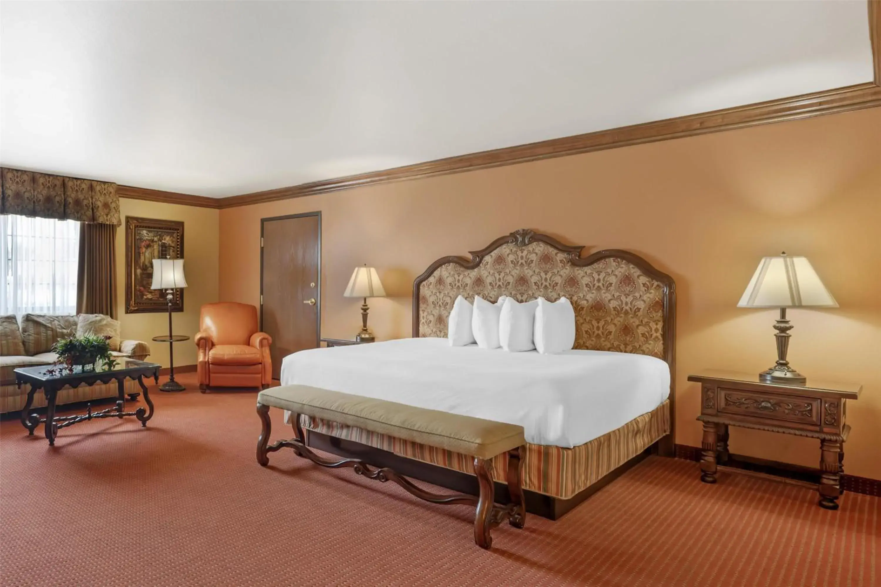 Photo of the whole room, Bed in Best Western San Isidro Inn Photo of the whole room, Bed in Best Western San Isidro Inn