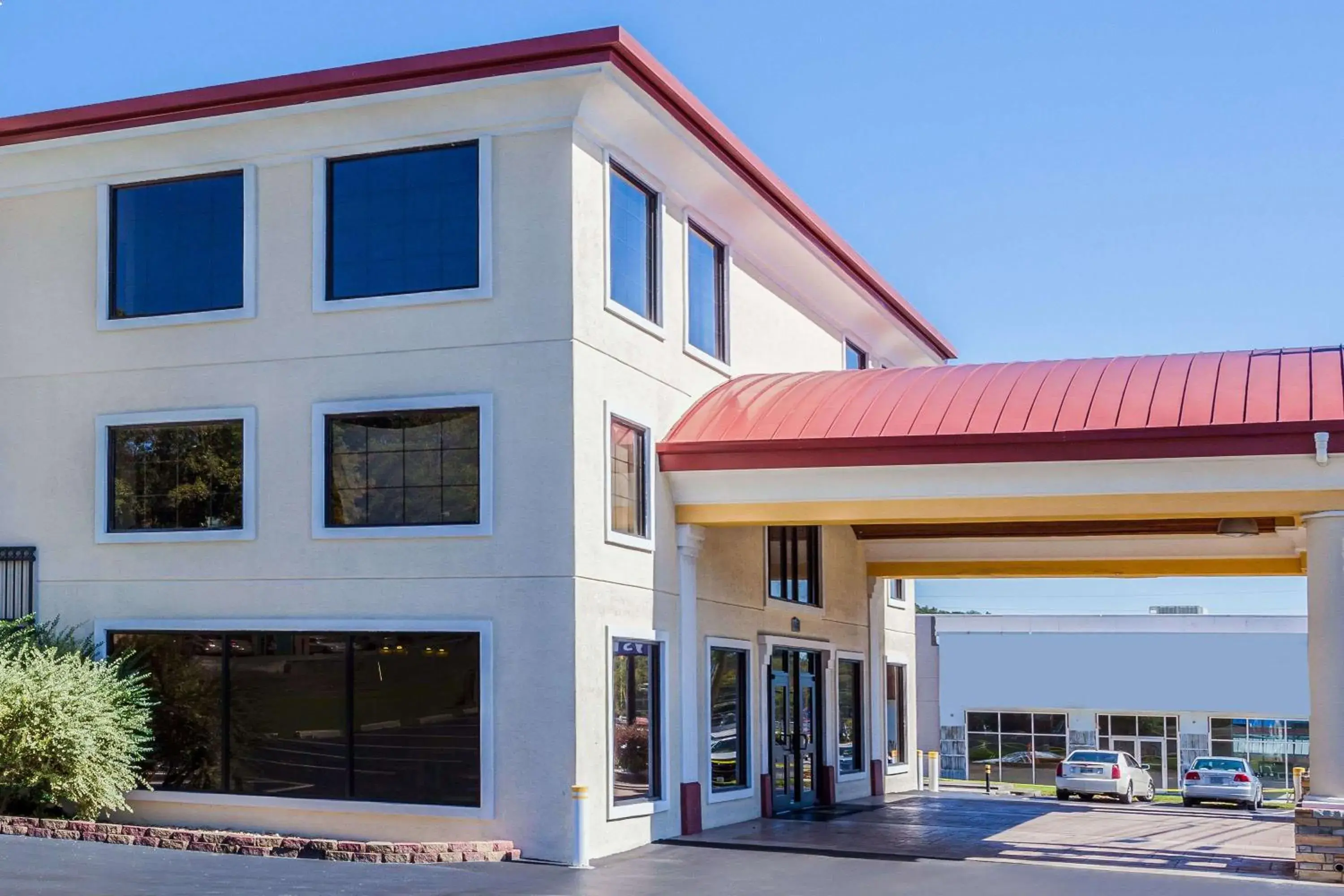 Property building in Days Inn by Wyndham Dalton Property building in Days Inn by Wyndham Dalton