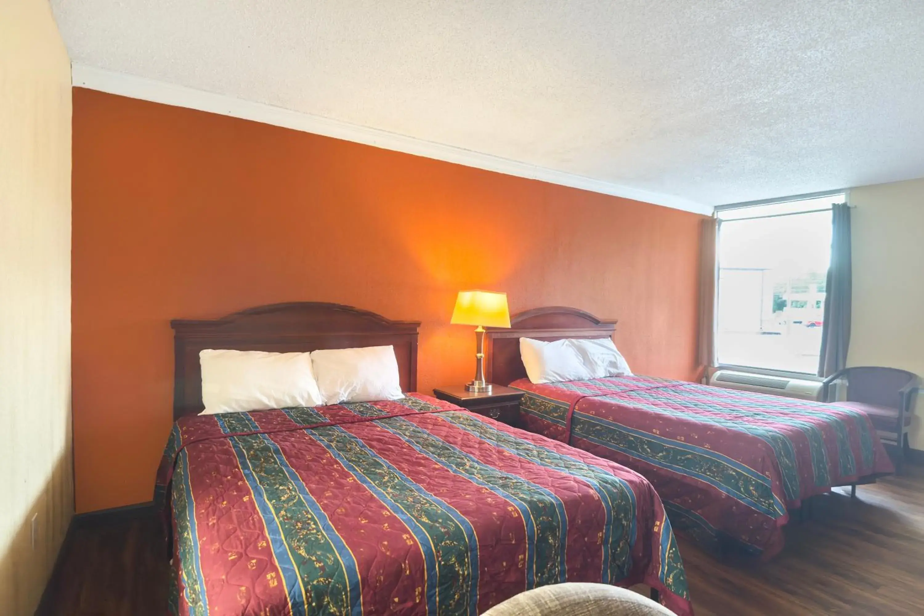 2 Queen Bed Smoking in OYO Hotel Vienna I-75 2 Queen Bed Smoking in OYO Hotel Vienna I-75