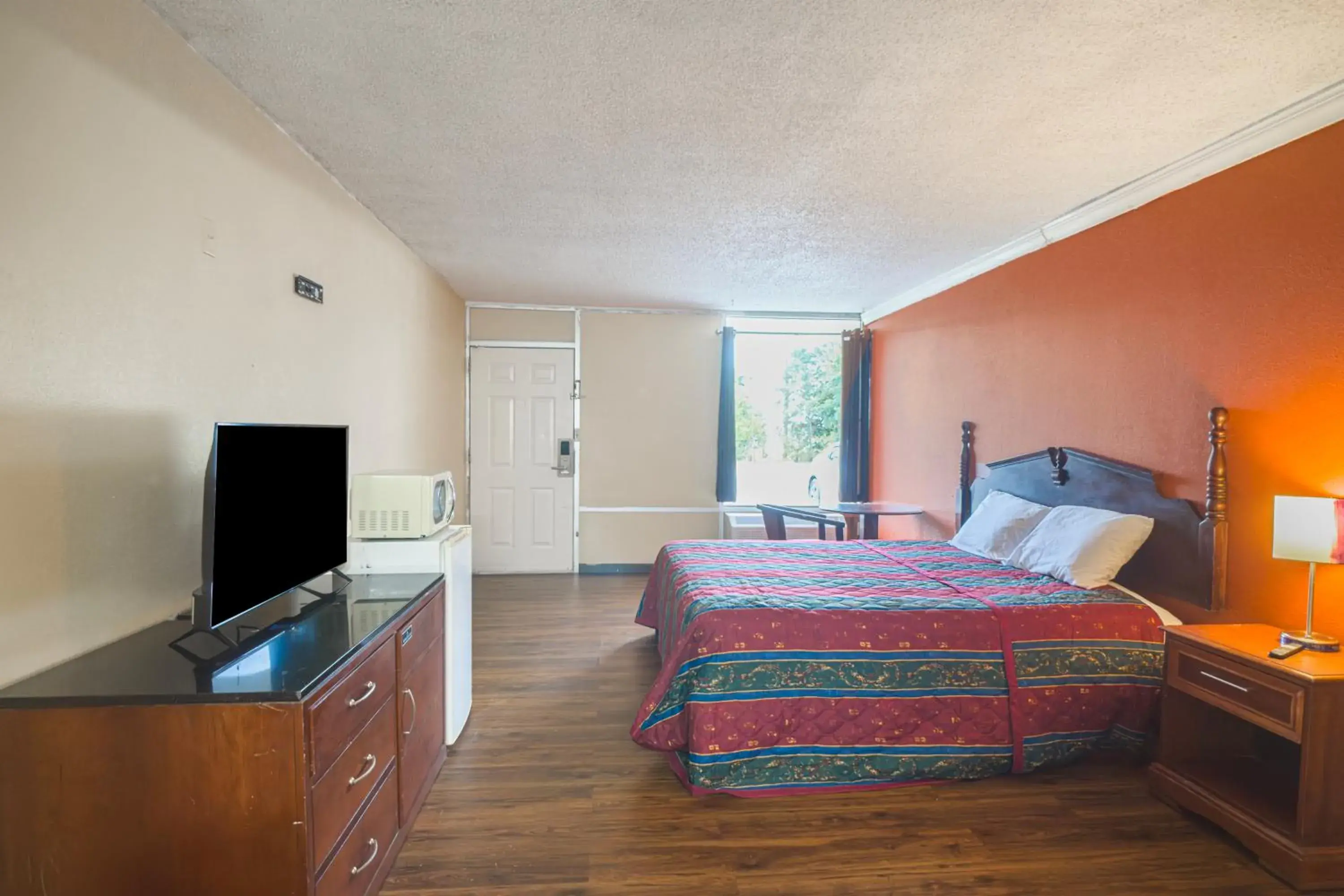 Bedroom, Bed in OYO Hotel Vienna I-75 Bedroom, Bed in OYO Hotel Vienna I-75