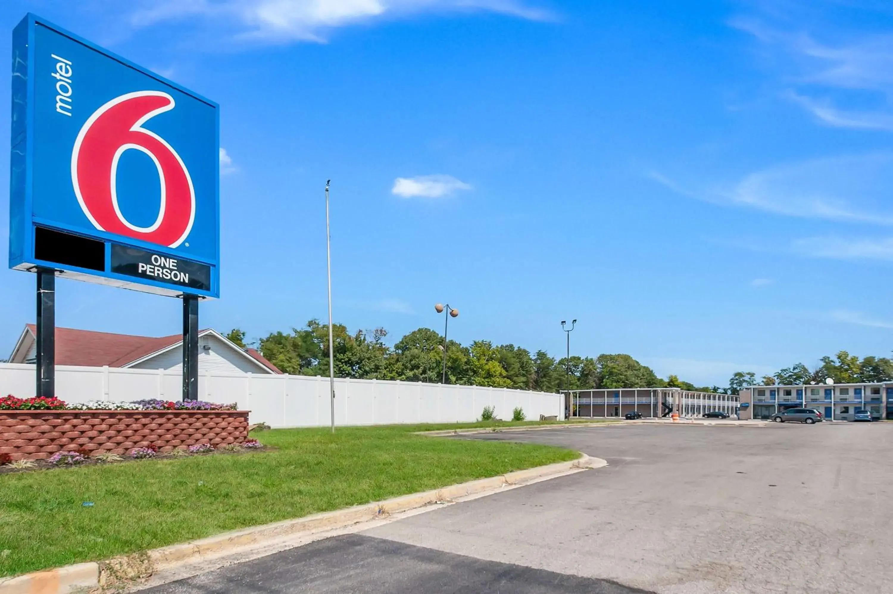 Property building in Motel 6-Odenton, MD - Fort Meade Property building in Motel 6-Odenton, MD - Fort Meade