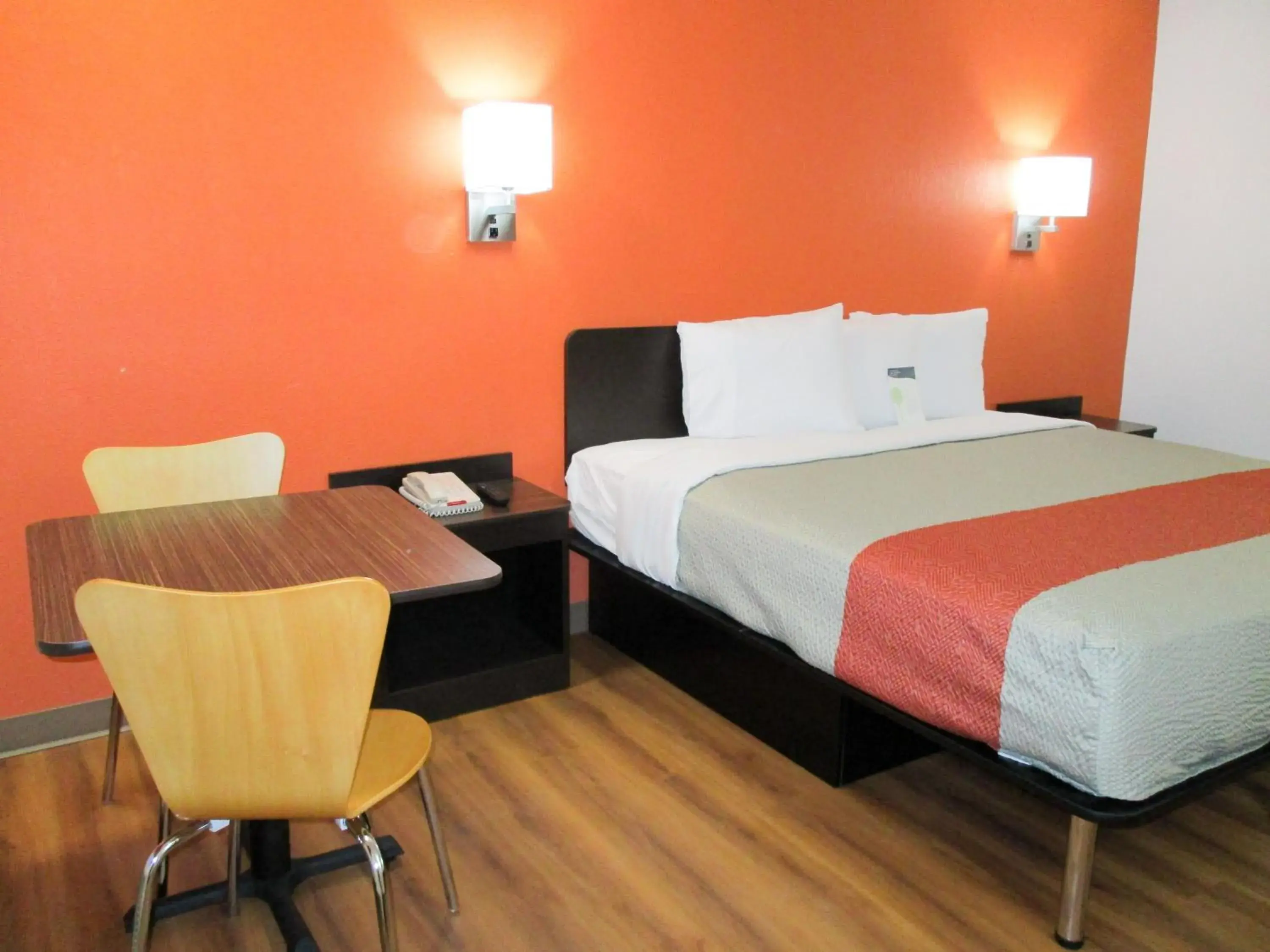 King Room - Smoking in Motel 6-Odenton, MD - Fort Meade King Room - Smoking in Motel 6-Odenton, MD - Fort Meade