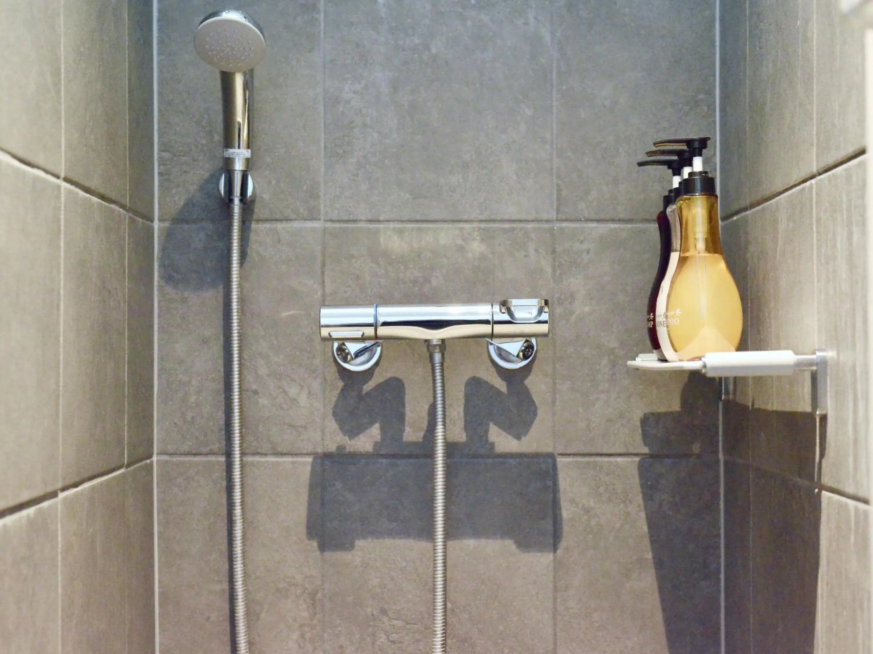 Shower in Karry CONDO CHURAUMI