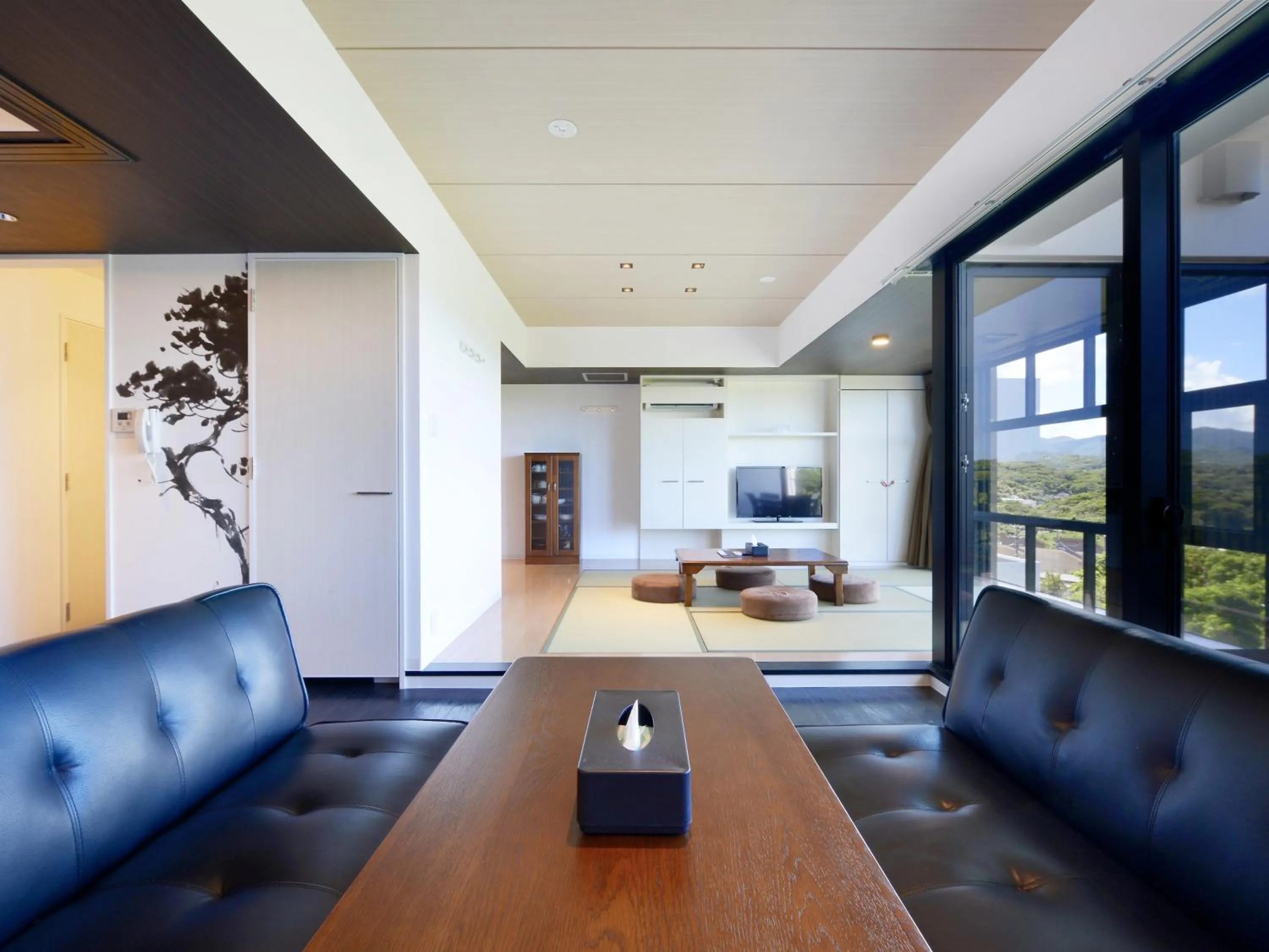 Photo of the whole room in Karry CONDO CHURAUMI