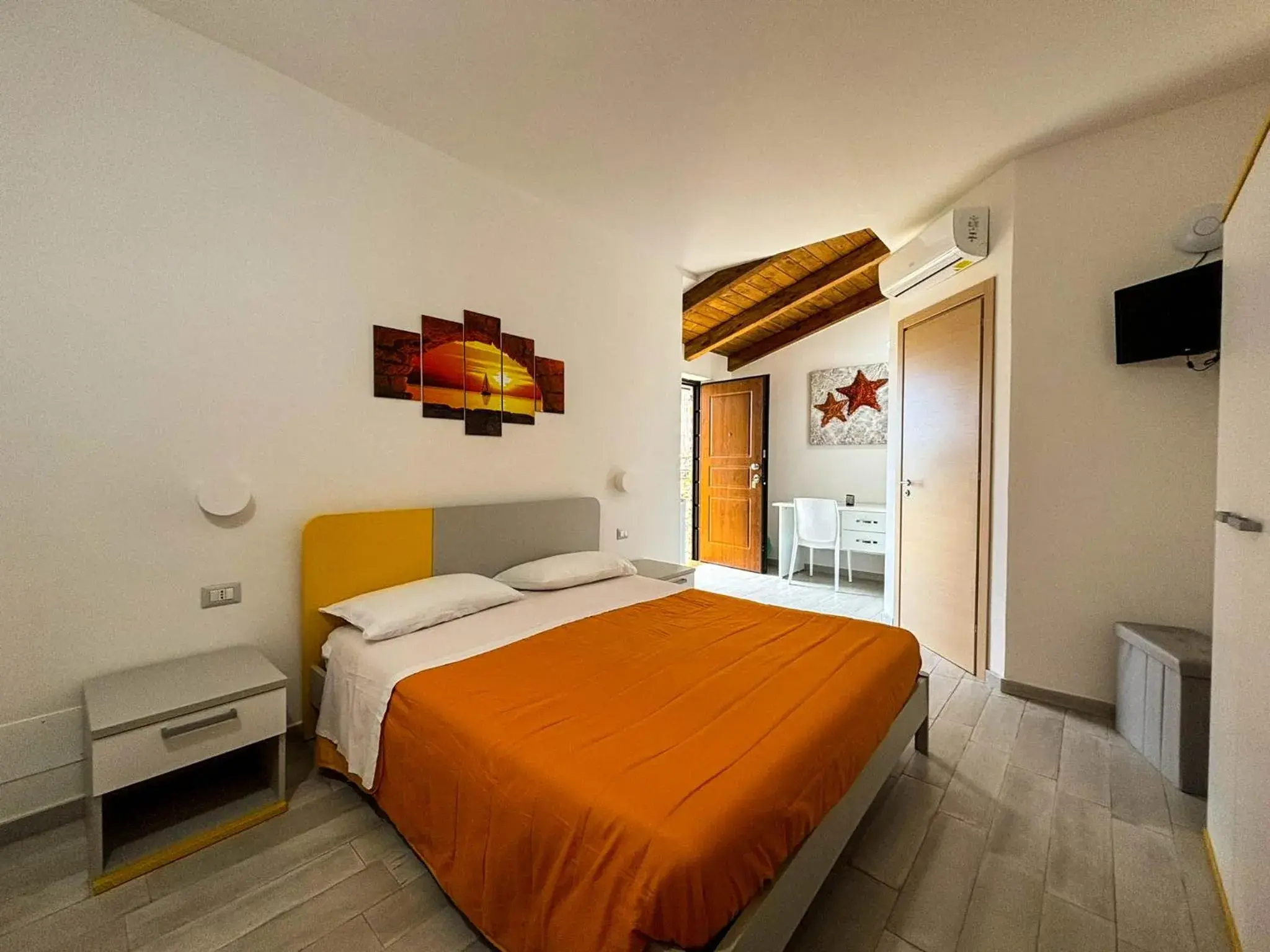 Double Room with Patio in Tramonti d'Oro Double Room with Patio in Tramonti d'Oro