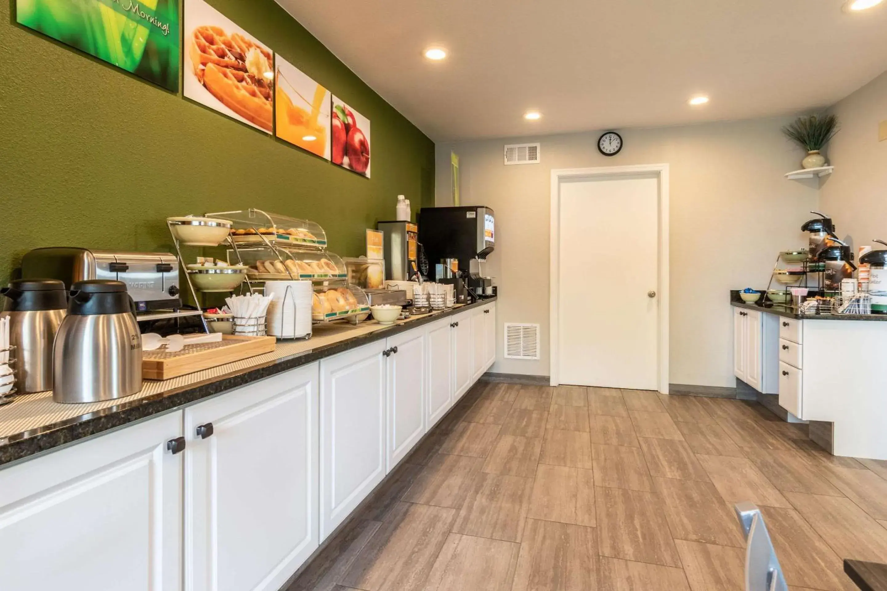 Restaurant/places to eat in Quality Inn Bloomsburg Restaurant/places to eat in Quality Inn Bloomsburg