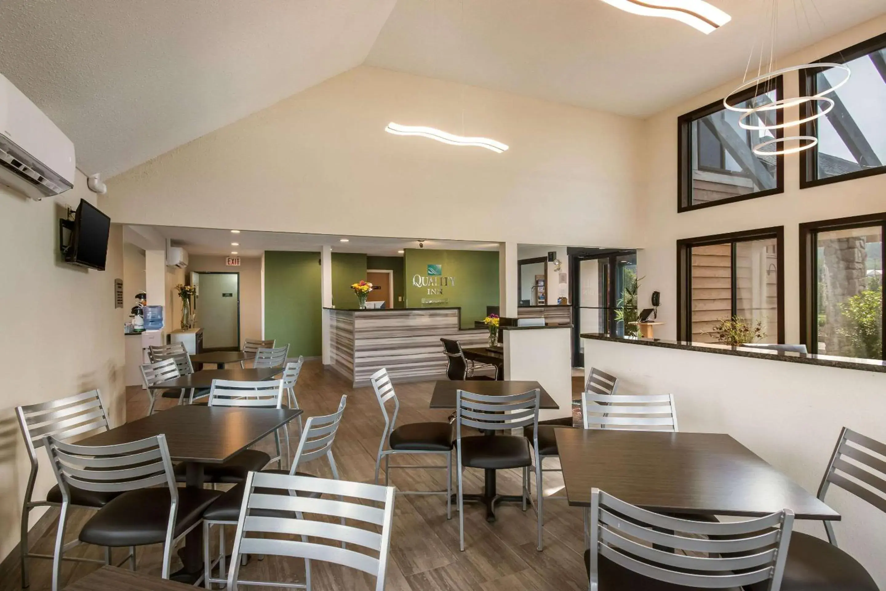 Restaurant/places to eat in Quality Inn Bloomsburg Restaurant/places to eat in Quality Inn Bloomsburg