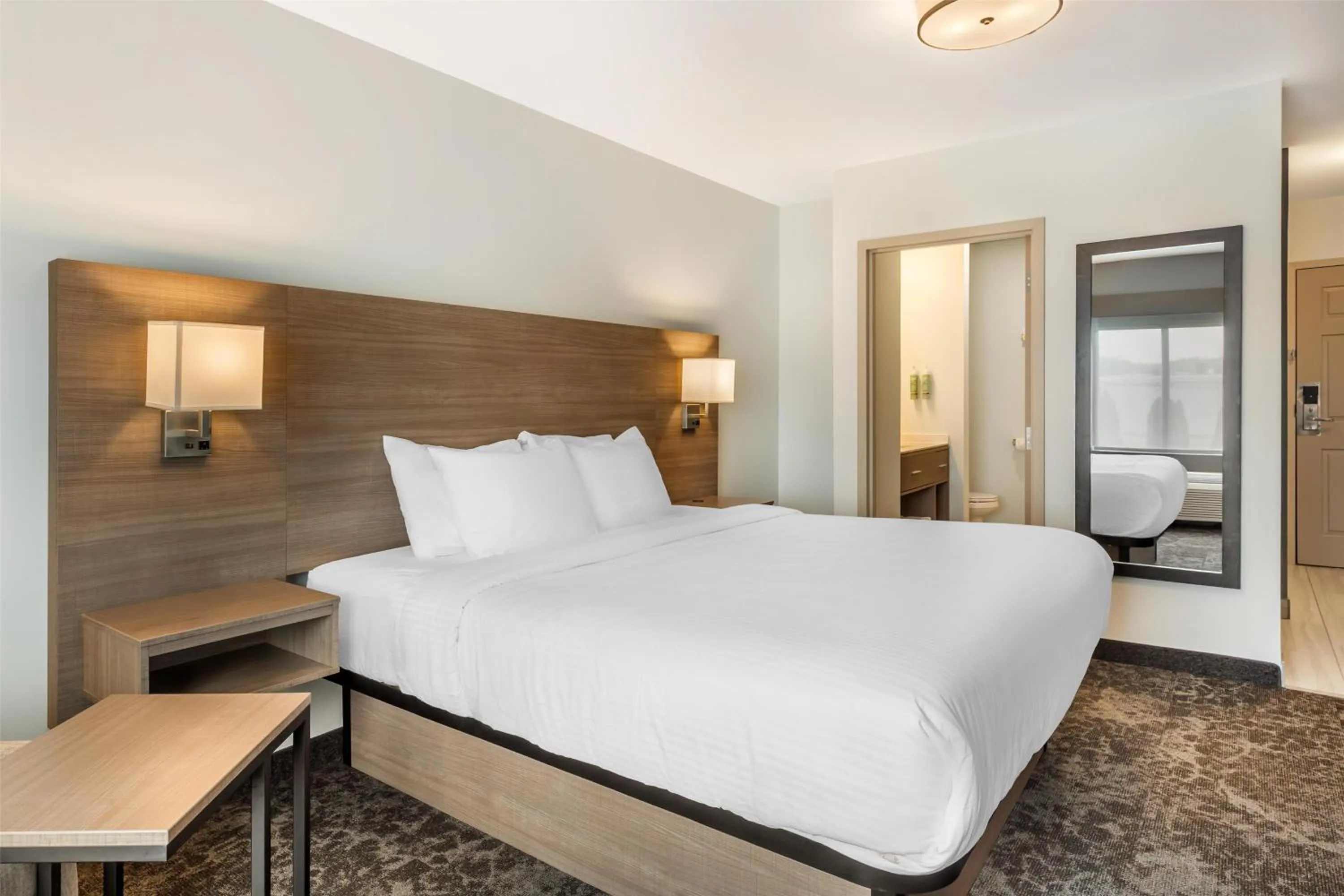 Bedroom, Bed in Best Western Manchester