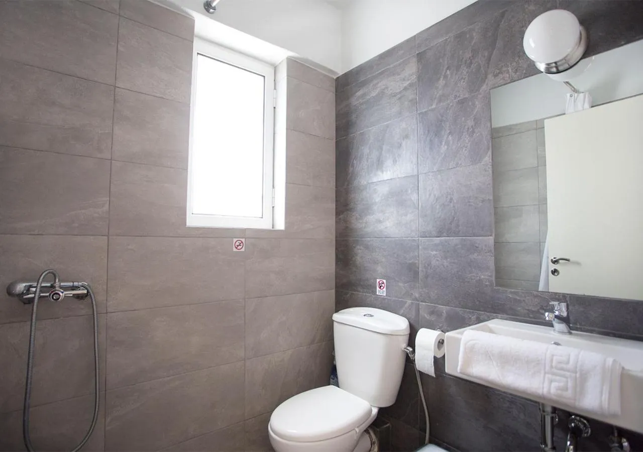 Shower in Snooze H