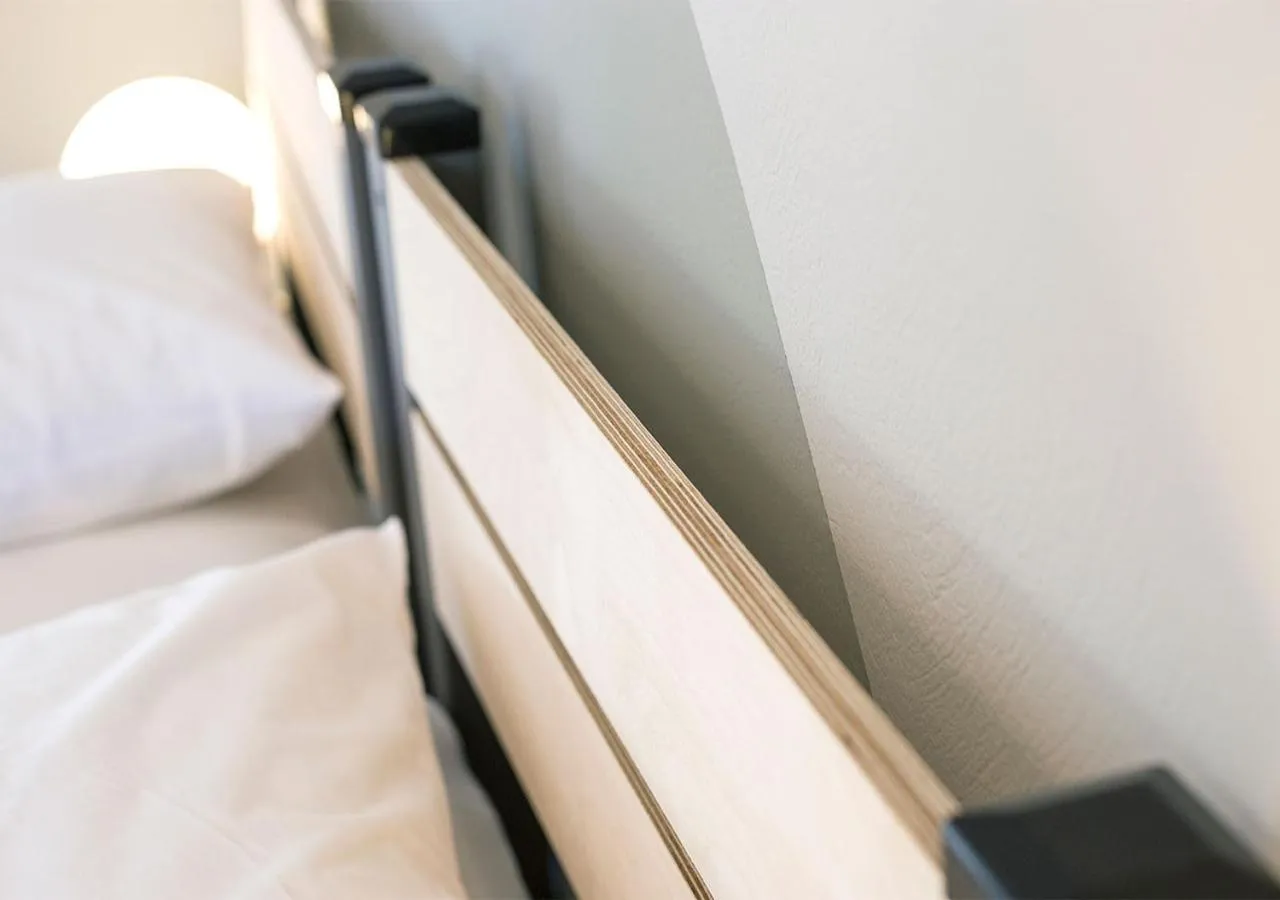 Bed in Snooze H