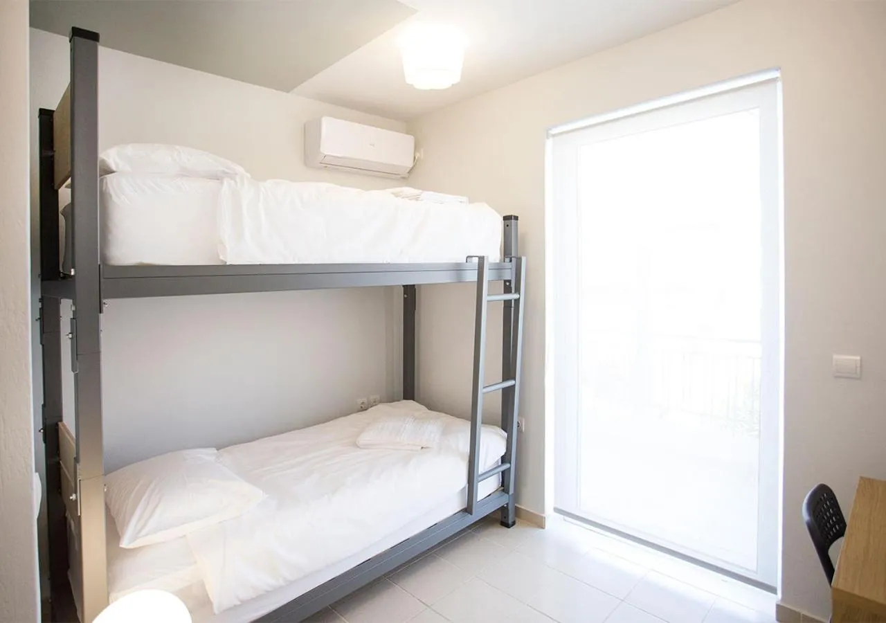 bunk bed, Bed in Snooze H