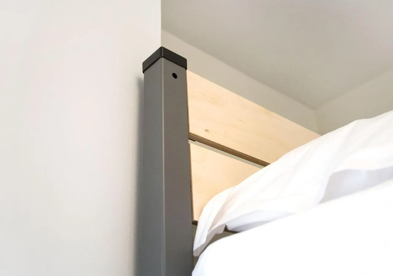 Bed in Snooze H