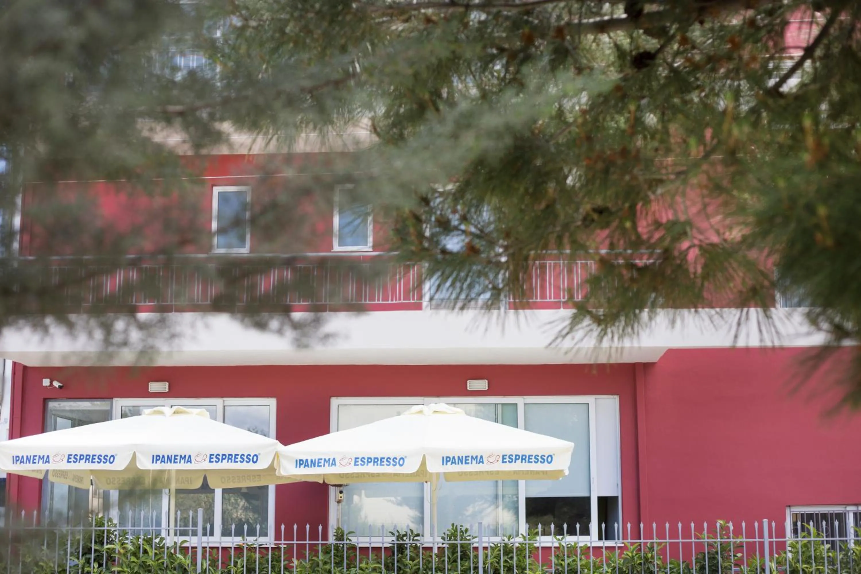 Facade/entrance in Snooze H