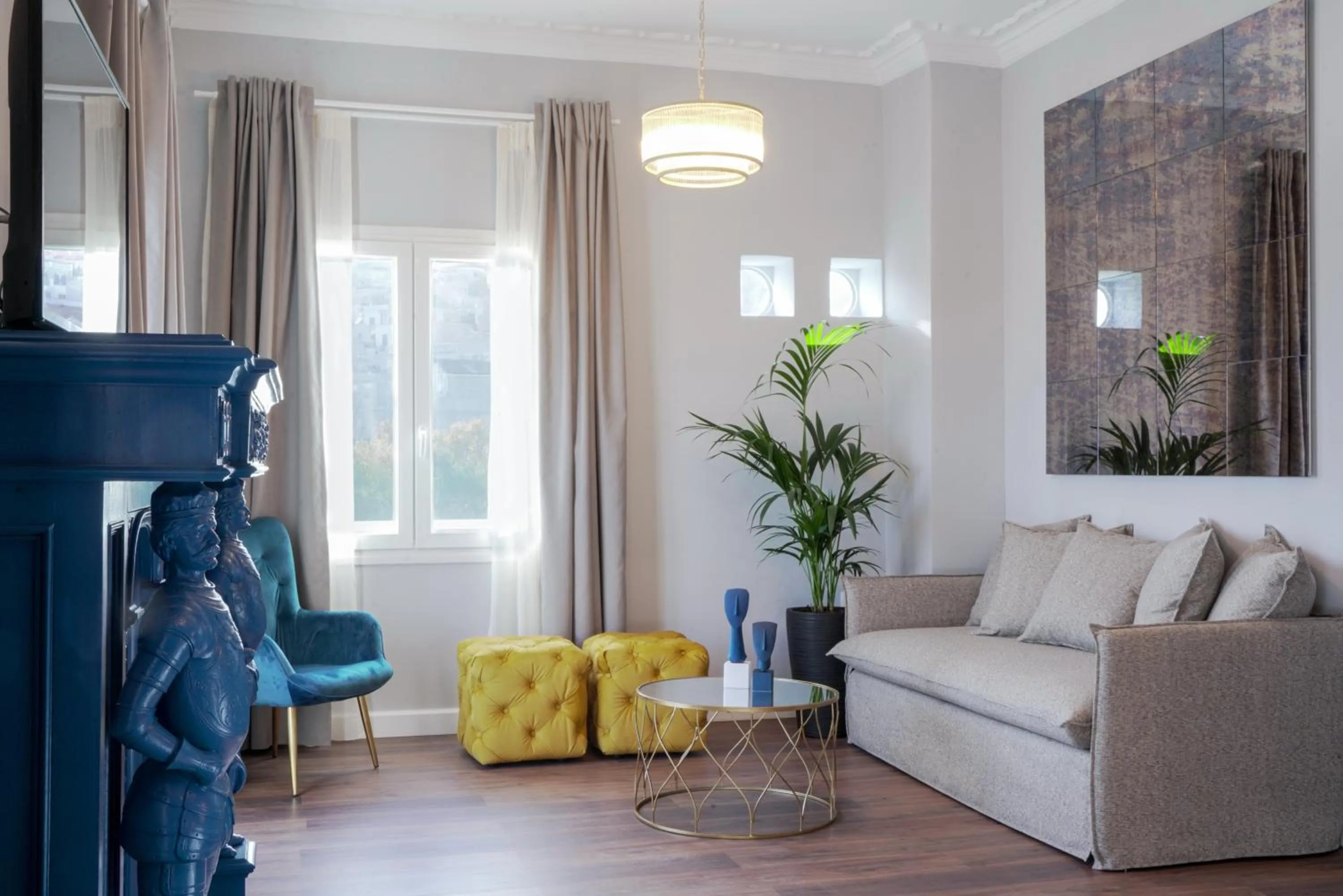 Living room in Pafsilipon Suites