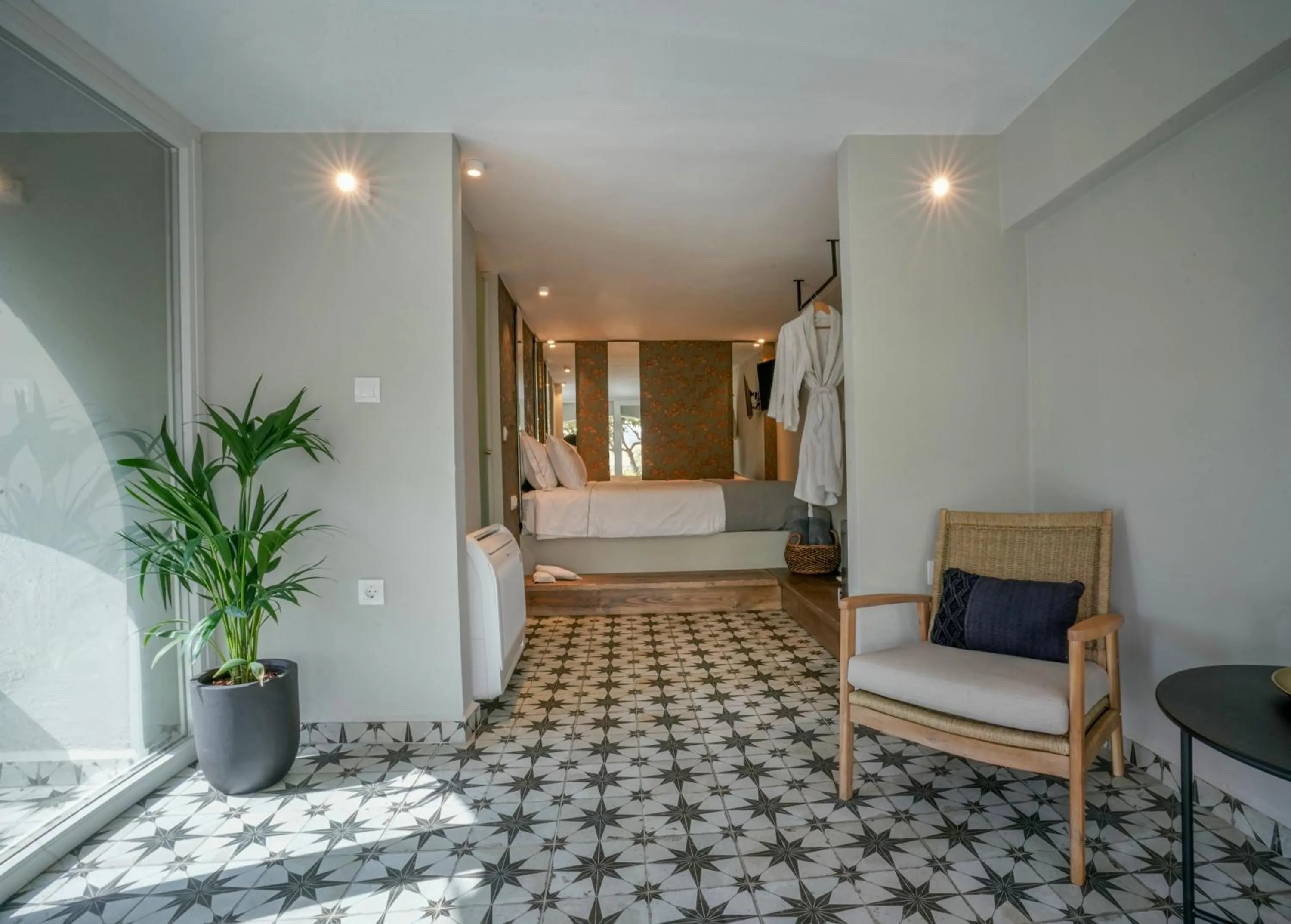 Bedroom, Bed in Pafsilipon Suites