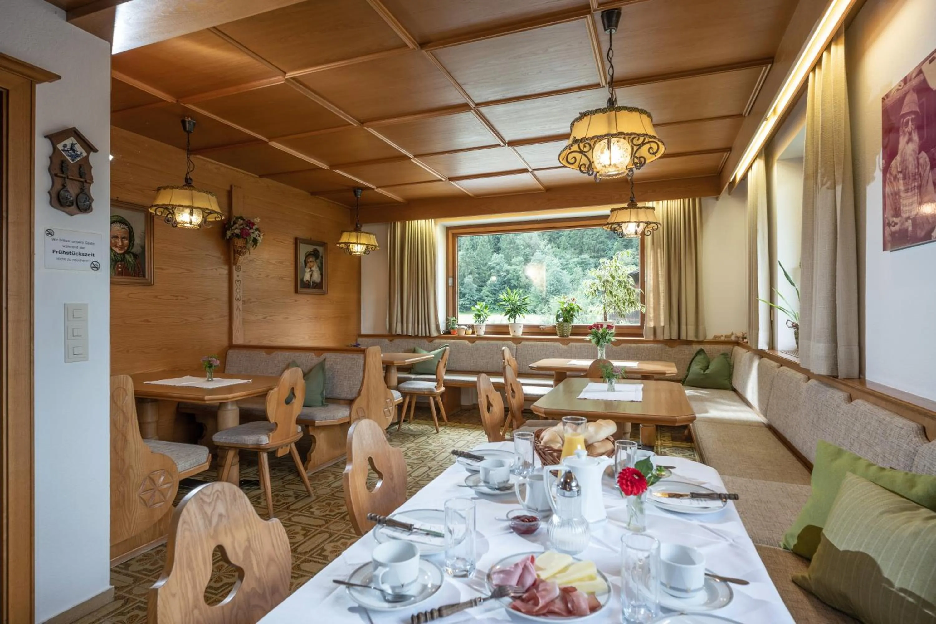 Restaurant/places to eat in Haus Kreidl