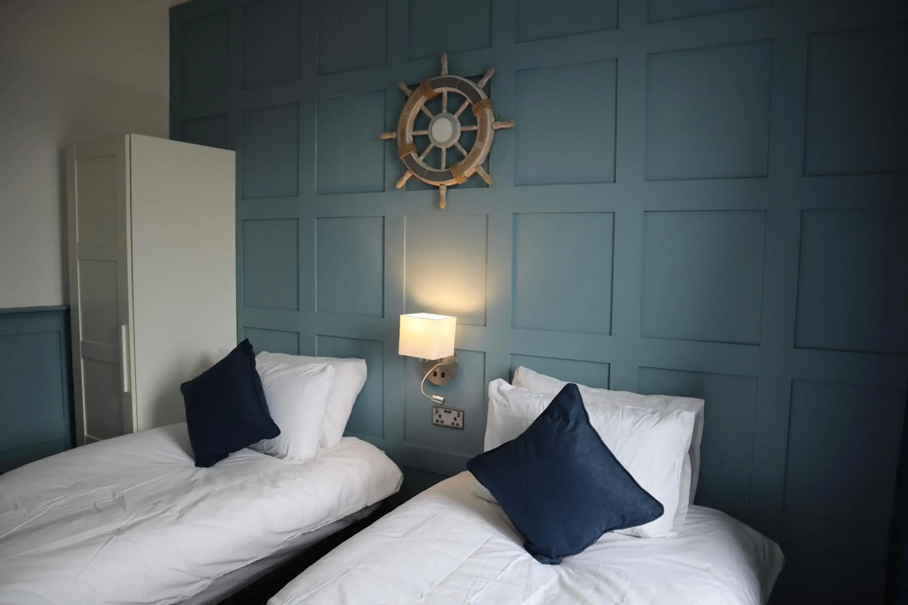 Twin Room in Marina View Guest House Twin Room in Marina View Guest House