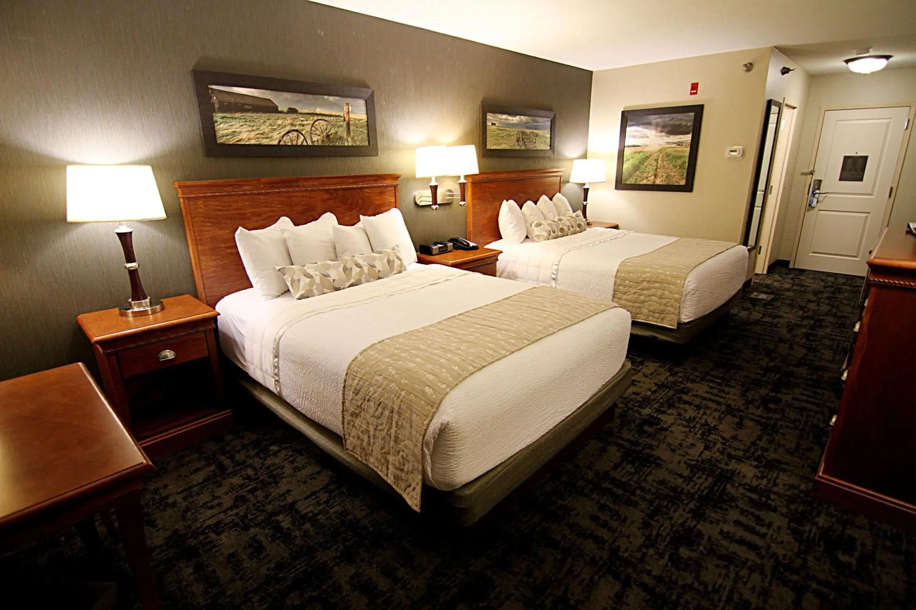 Photo of the whole room, Bed in C'mon Inn Grand Forks Photo of the whole room, Bed in C'mon Inn Grand Forks