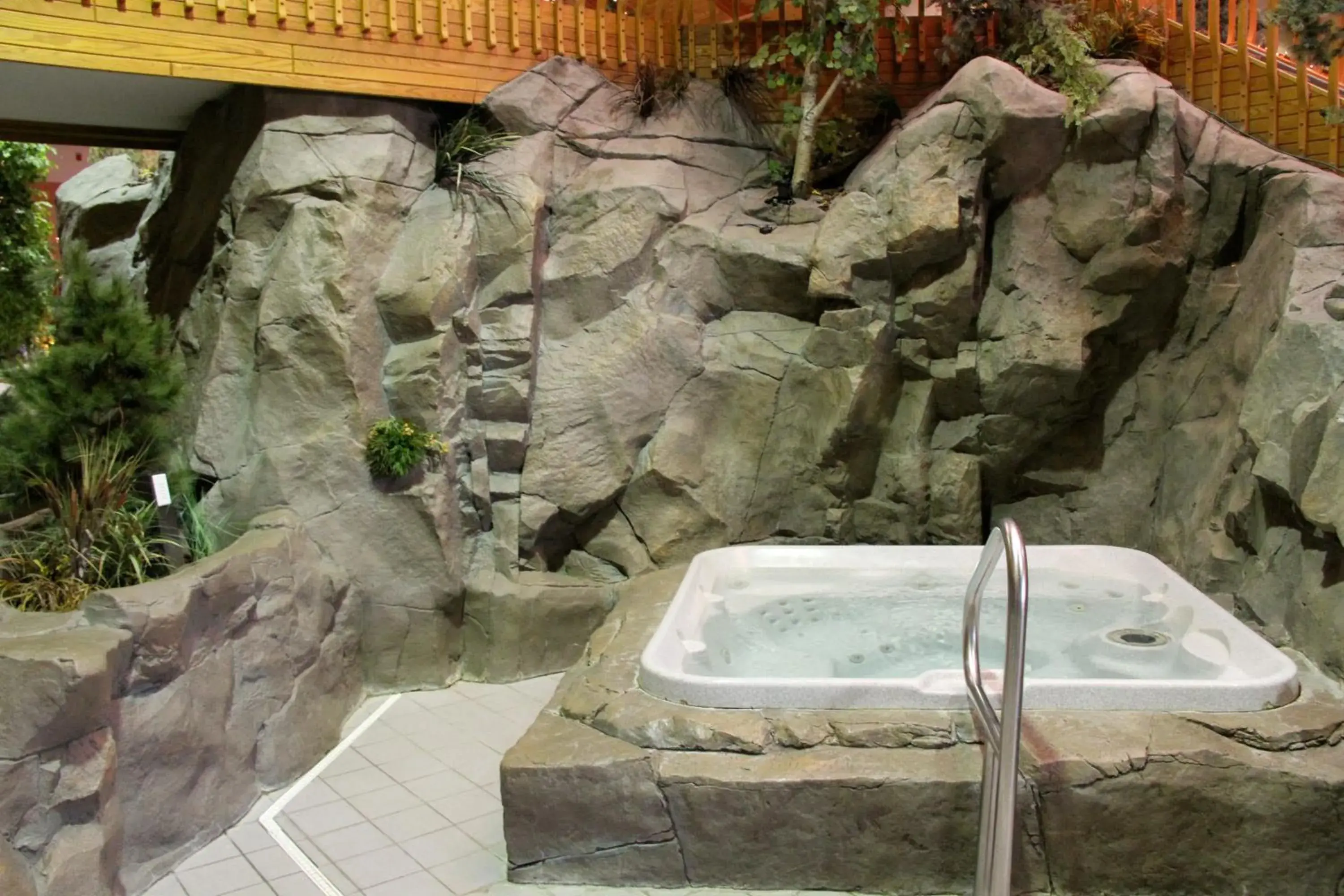 Spa and wellness centre/facilities in C'mon Inn Grand Forks Spa and wellness centre/facilities in C'mon Inn Grand Forks