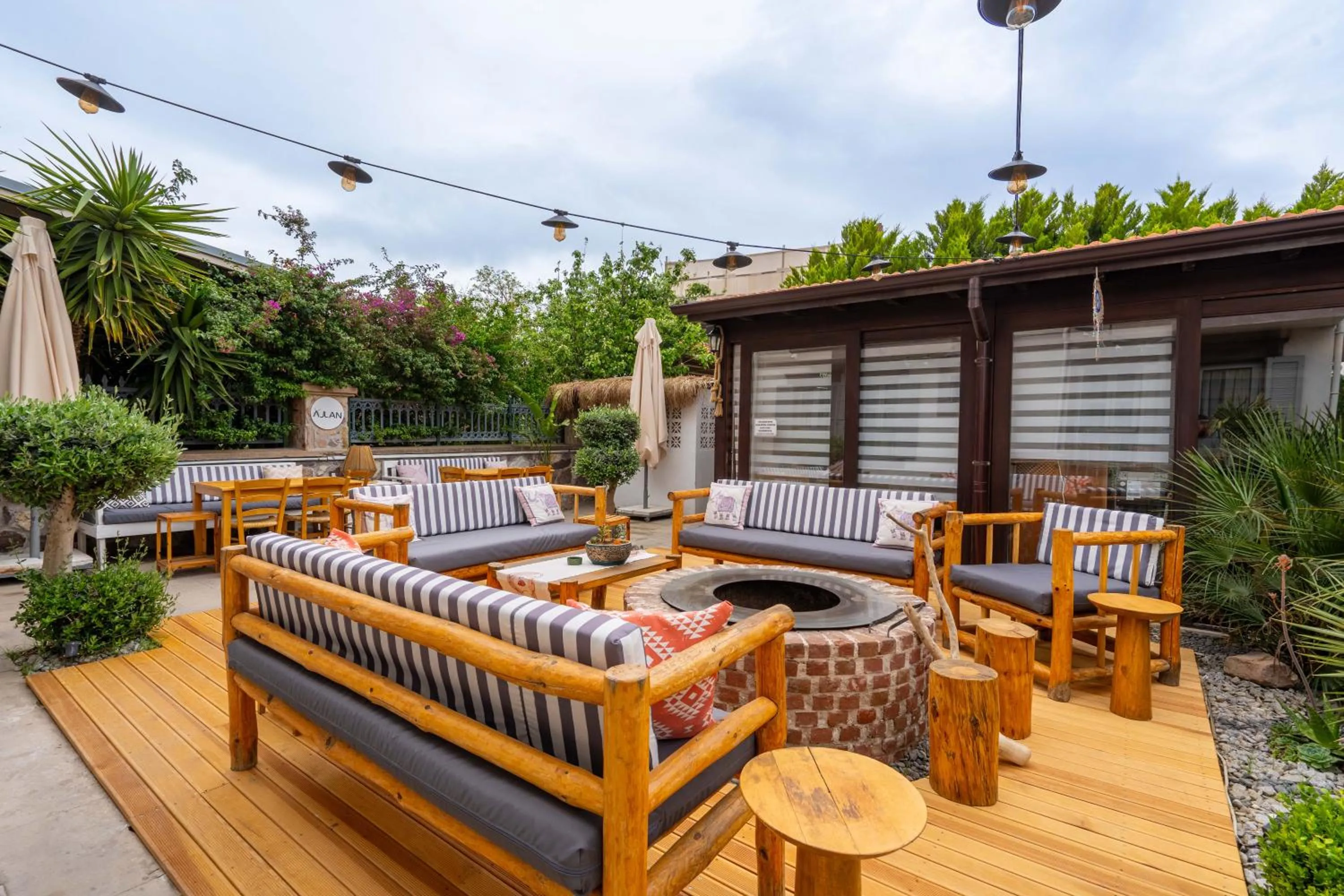 Garden in Ajlan Hotel Cunda