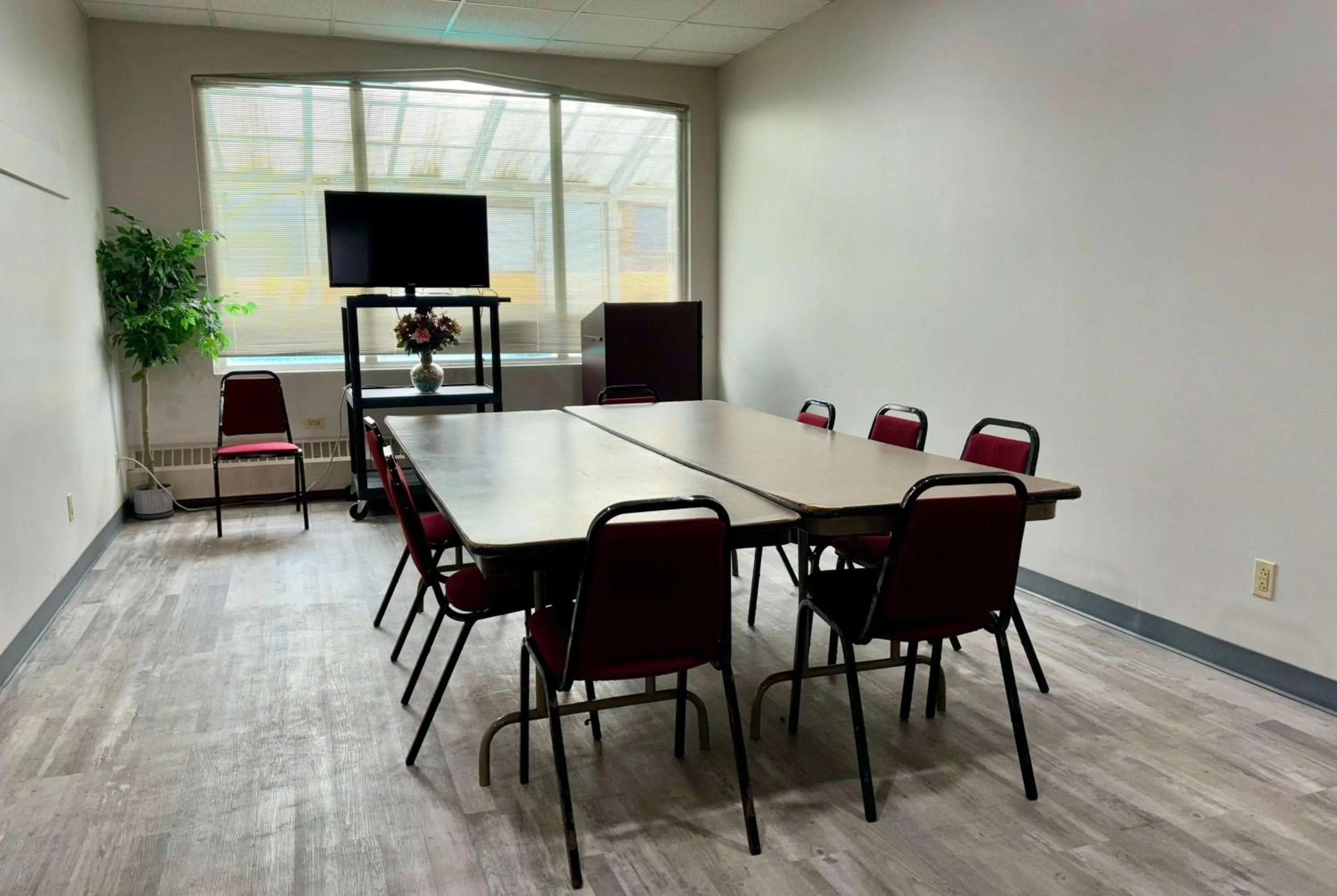 Meeting/conference room in Baymont by Wyndham Keokuk