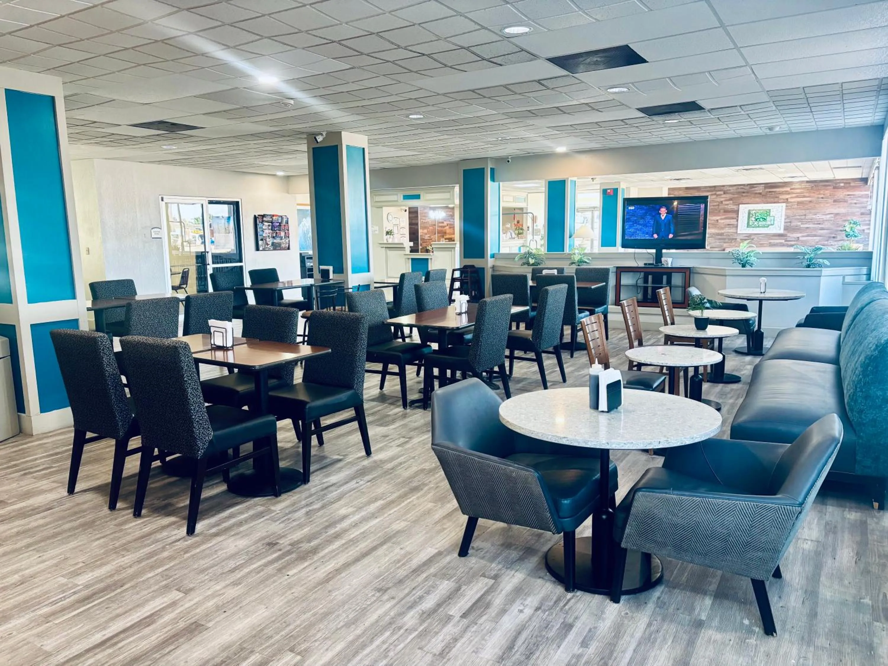 Lobby or reception in Baymont by Wyndham Keokuk