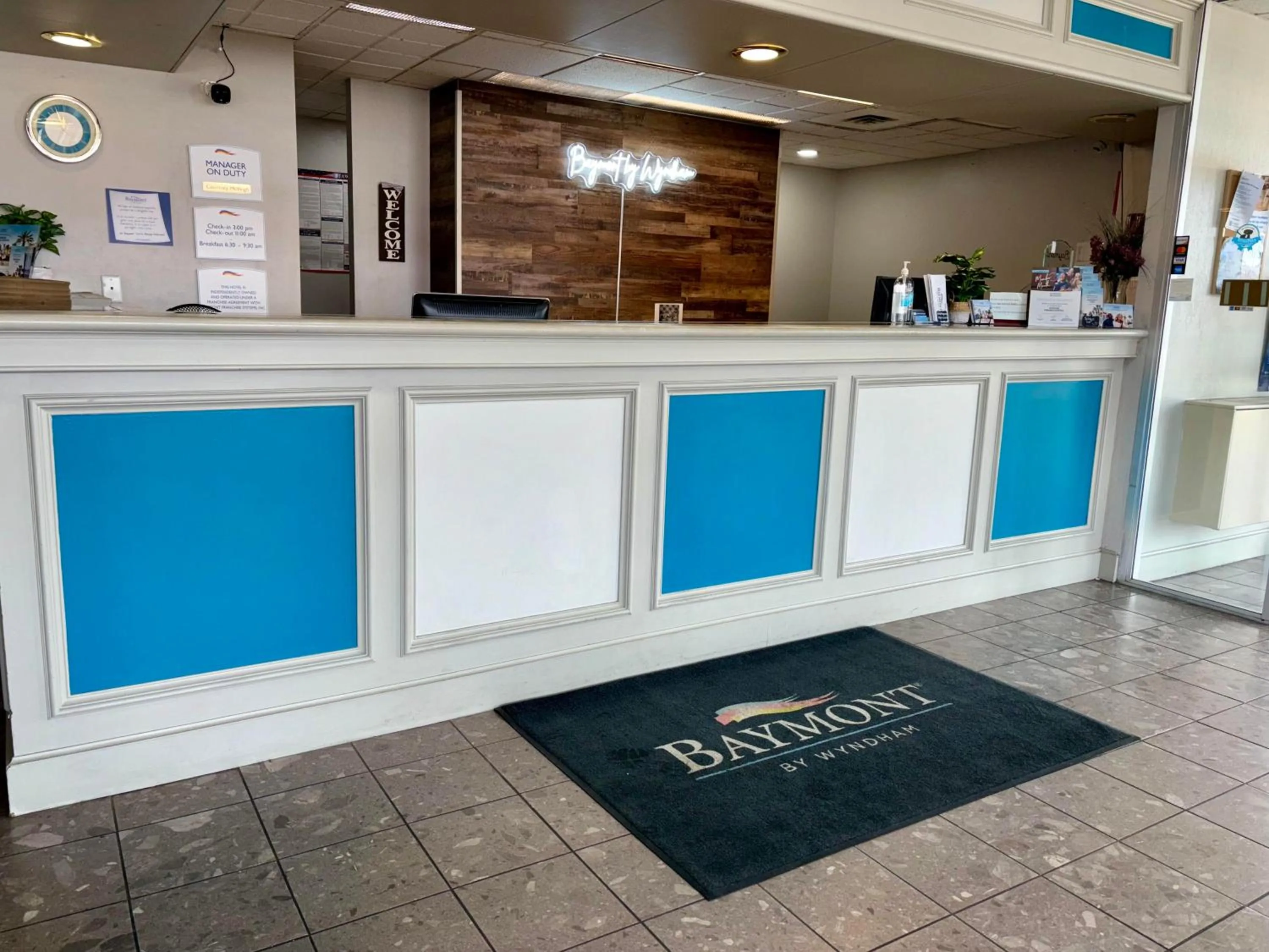 Lobby or reception in Baymont by Wyndham Keokuk