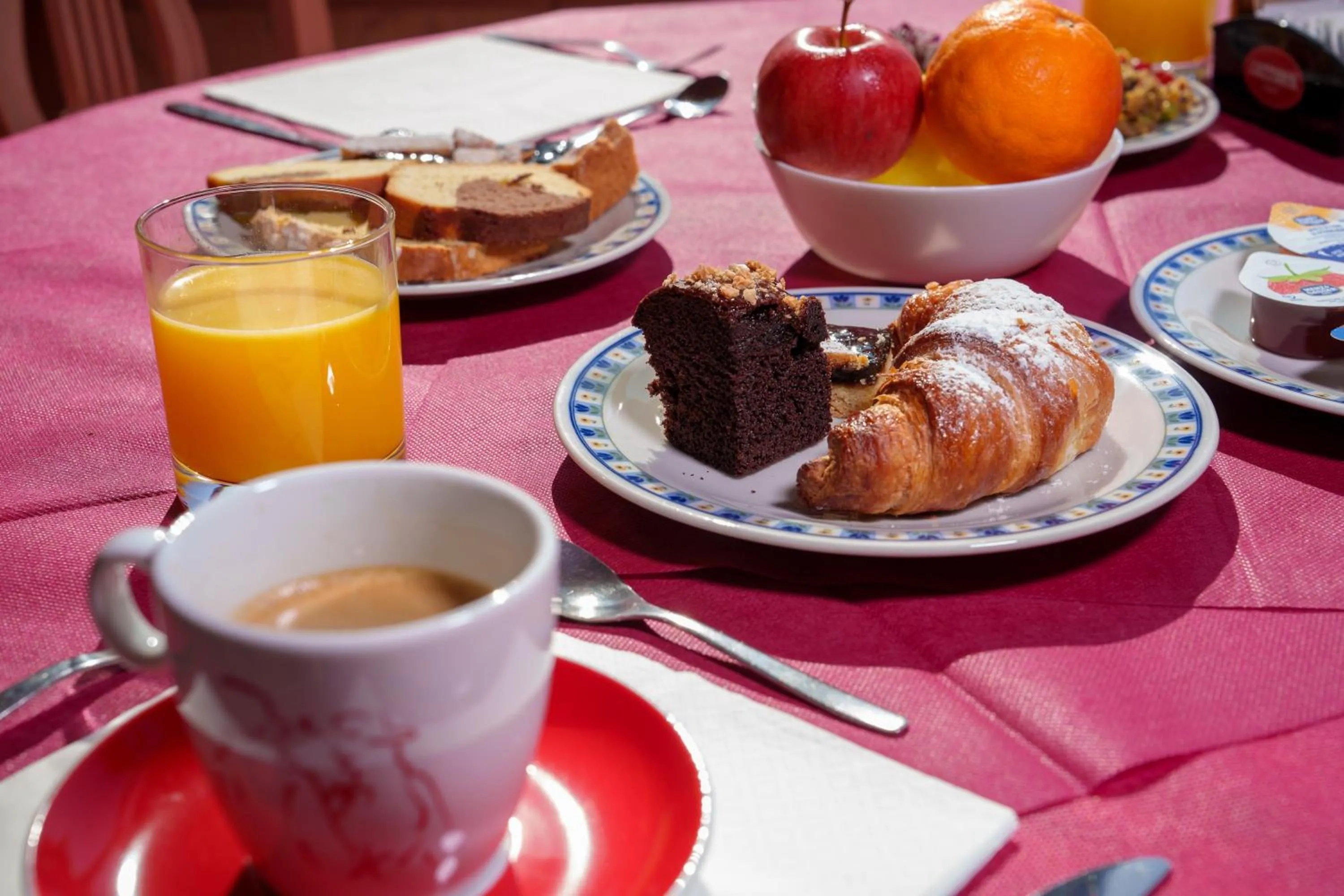 Restaurant/places to eat in Hotel Villa Strassoldo "Ex Attianese Hotel Restaurant"