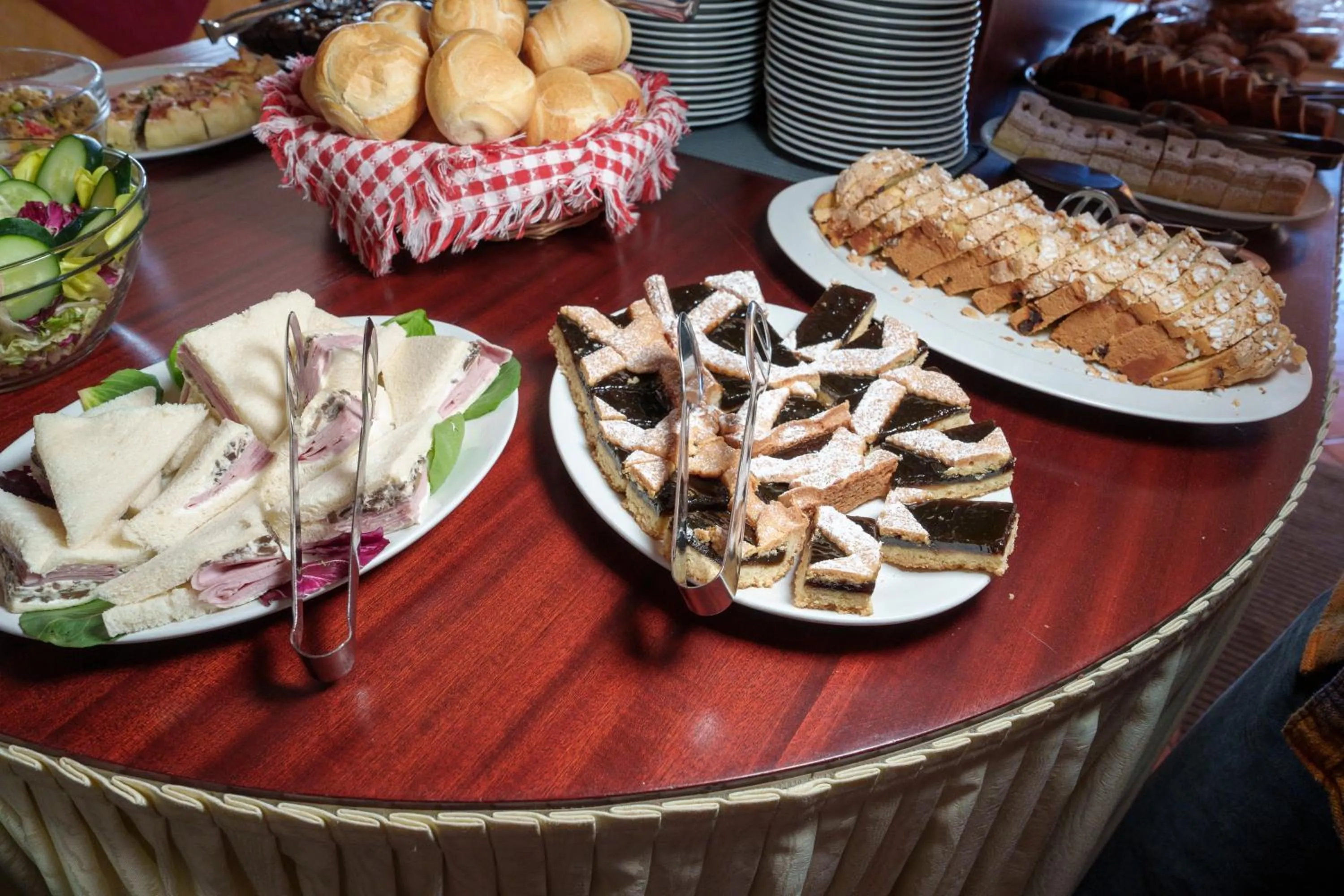 Breakfast in Hotel Villa Strassoldo "Ex Attianese Hotel Restaurant"