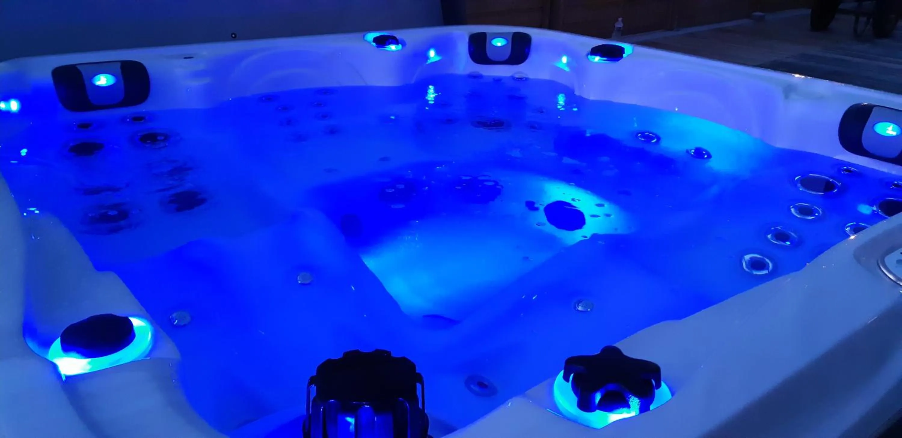 Hot Tub in La Villanelle maison d'hôtes