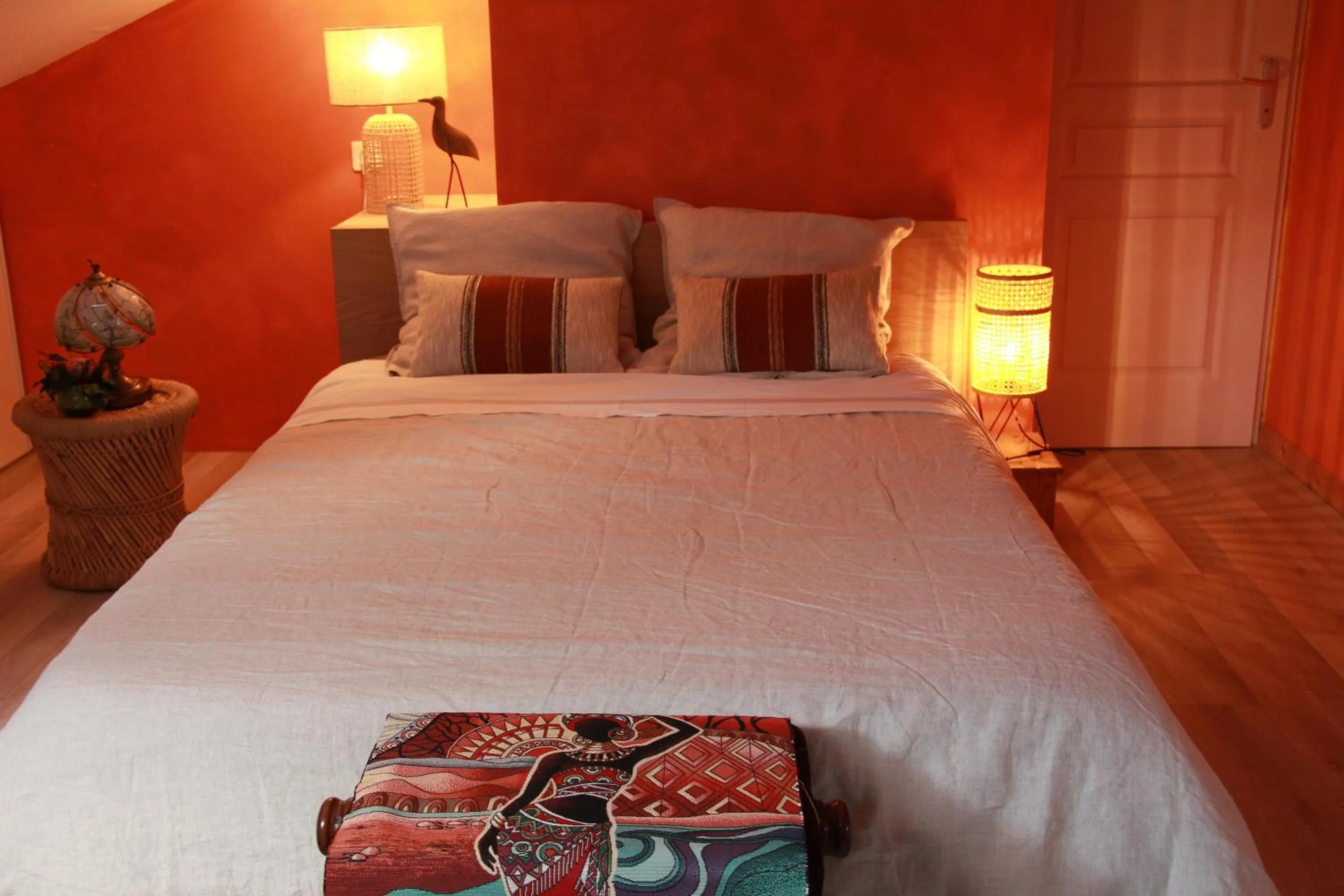 Bed in La Villanelle maison d'hôtes