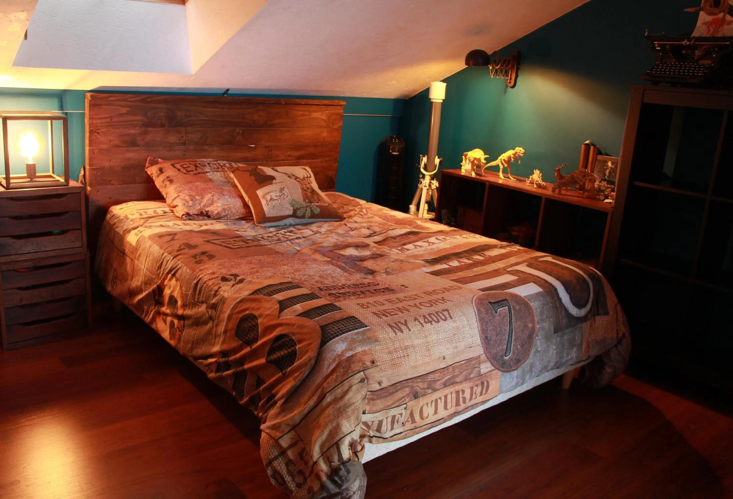 Bed in La Villanelle maison d'hôtes