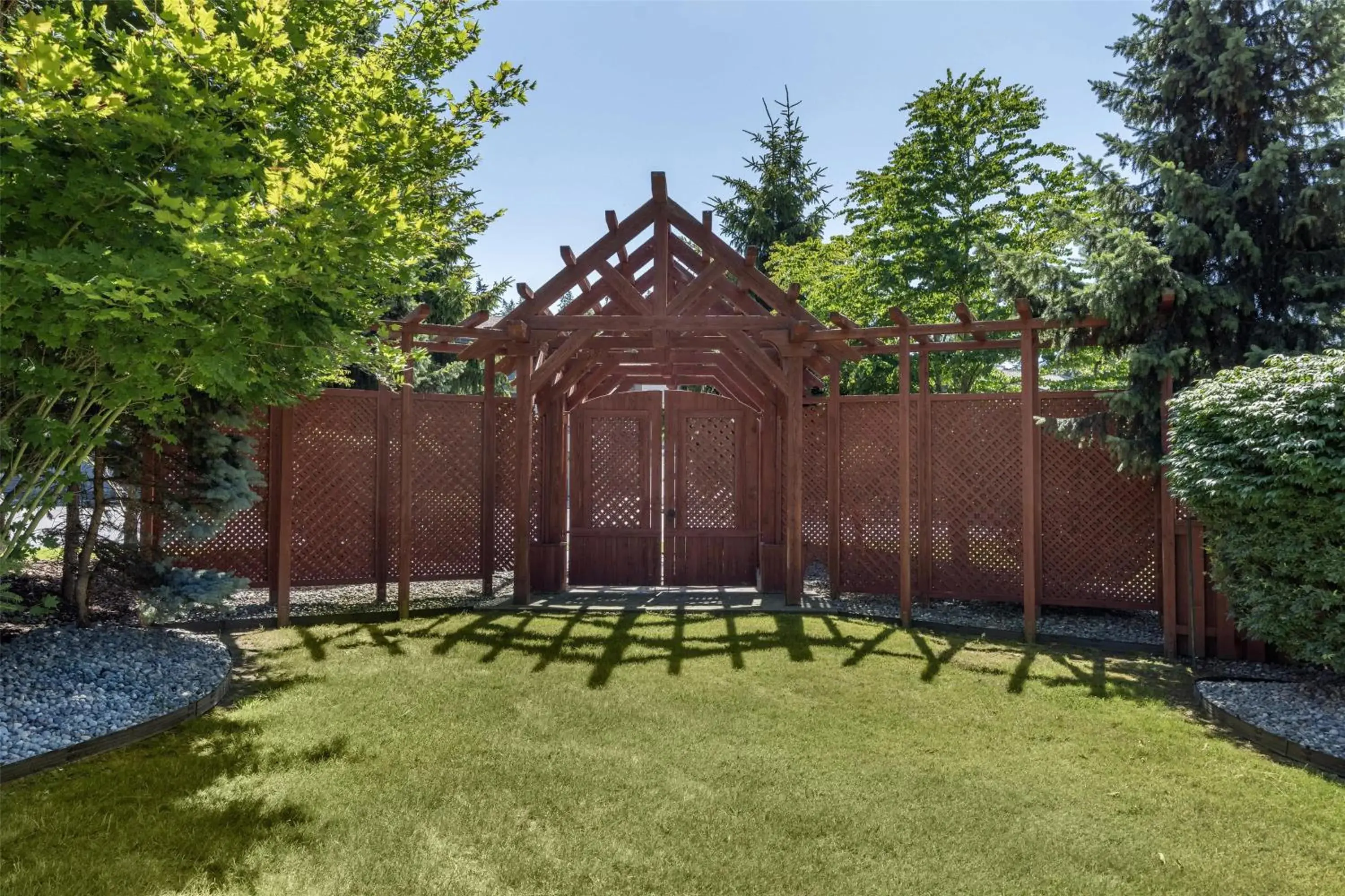 Property building in Best Western Plus Oak Harbor Hotel & Conference Center Property building in Best Western Plus Oak Harbor Hotel & Conference Center