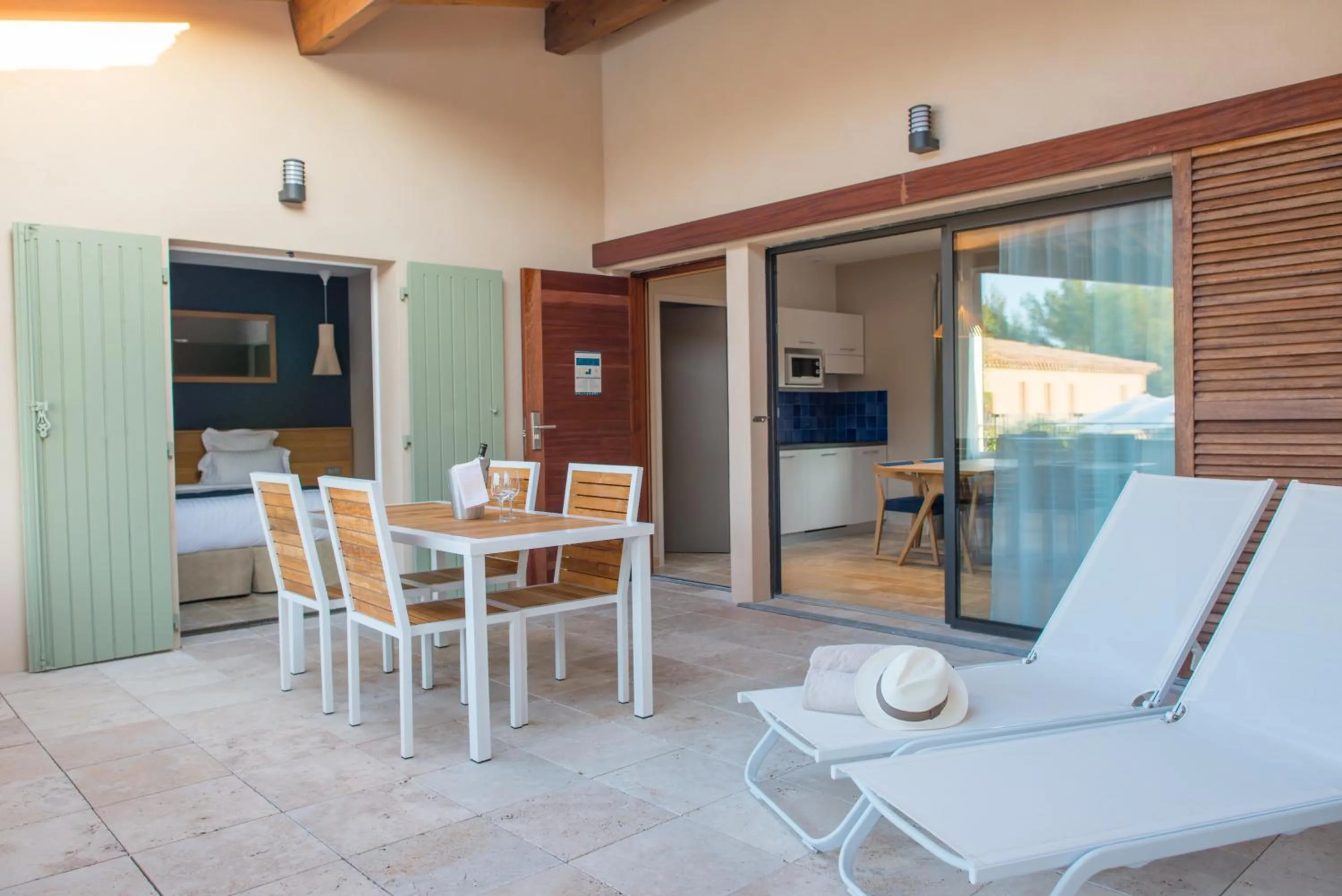 Patio in Le Fregate Provence