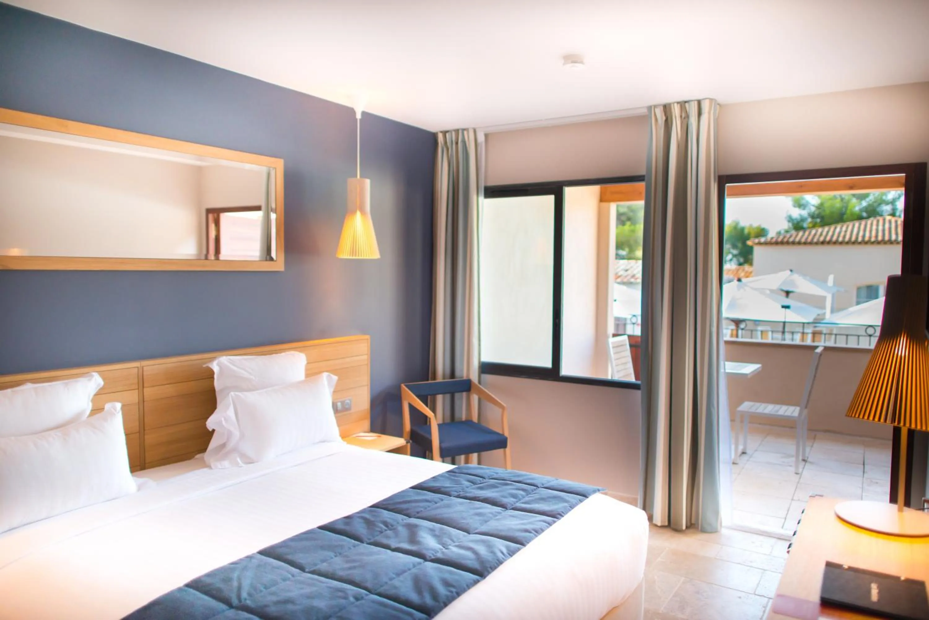 Bed in Le Fregate Provence