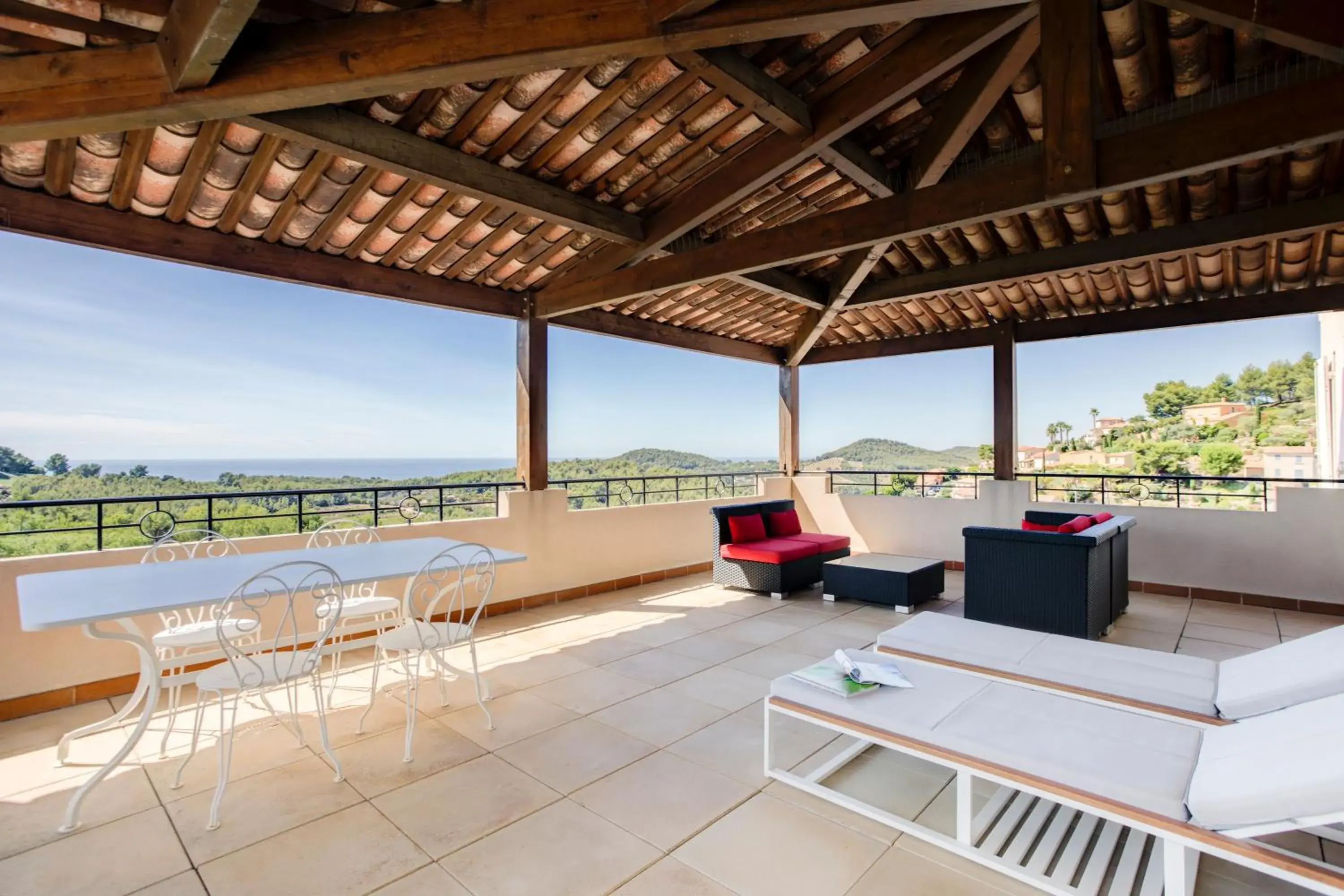 Fregate Suite with terrace in Le Fregate Provence Fregate Suite with terrace in Le Fregate Provence