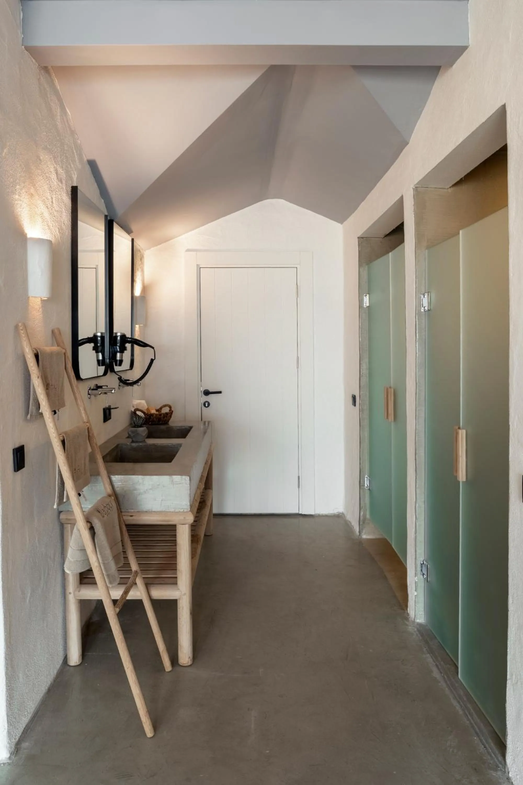 Shower in Harbour Suites Fethiye