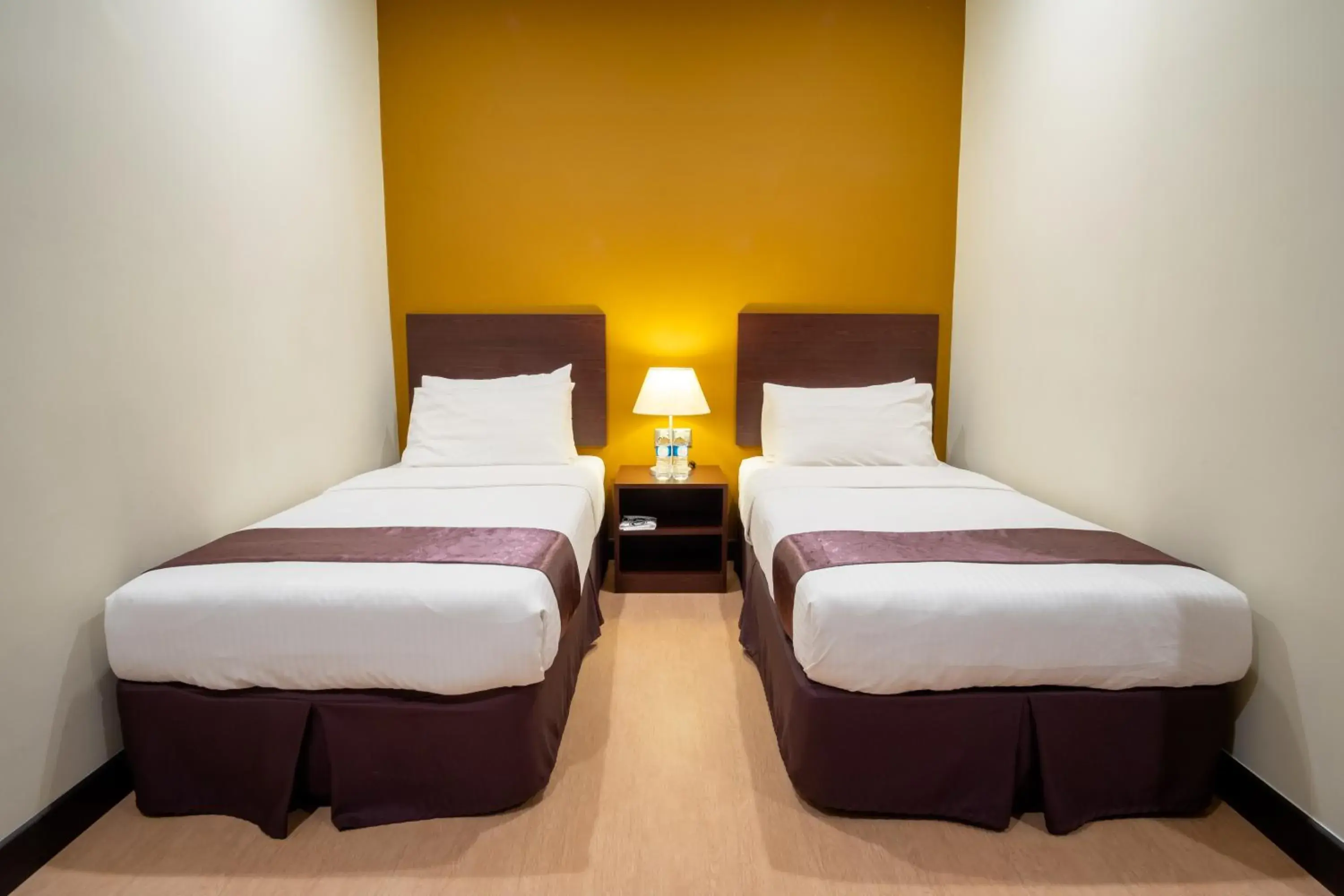 Standard Twin Room - single occupancy in Orkid Inn Mahkota Cheras Standard Twin Room - single occupancy in Orkid Inn Mahkota Cheras