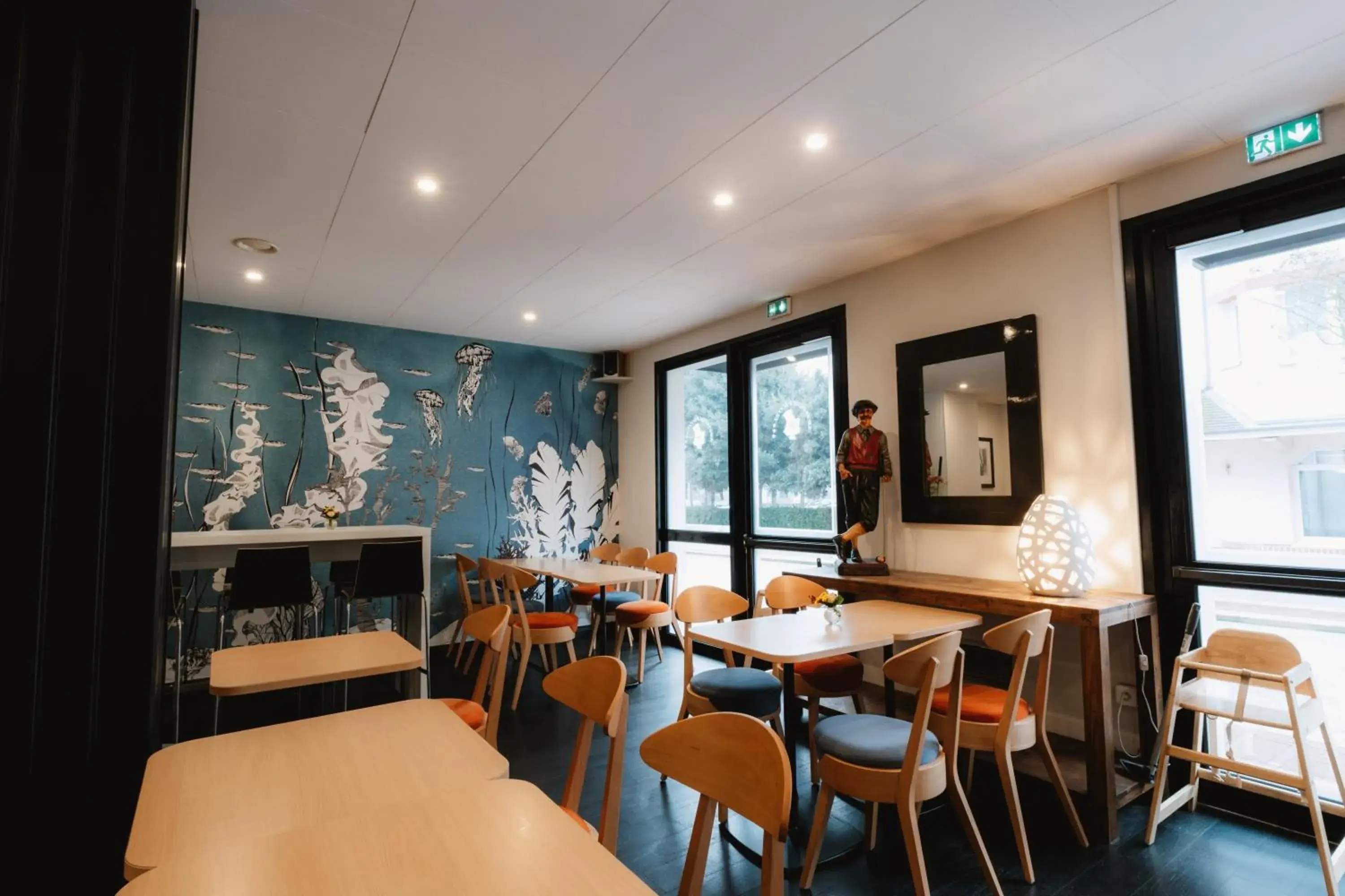 Breakfast in Red Fox Breakfast in Red Fox