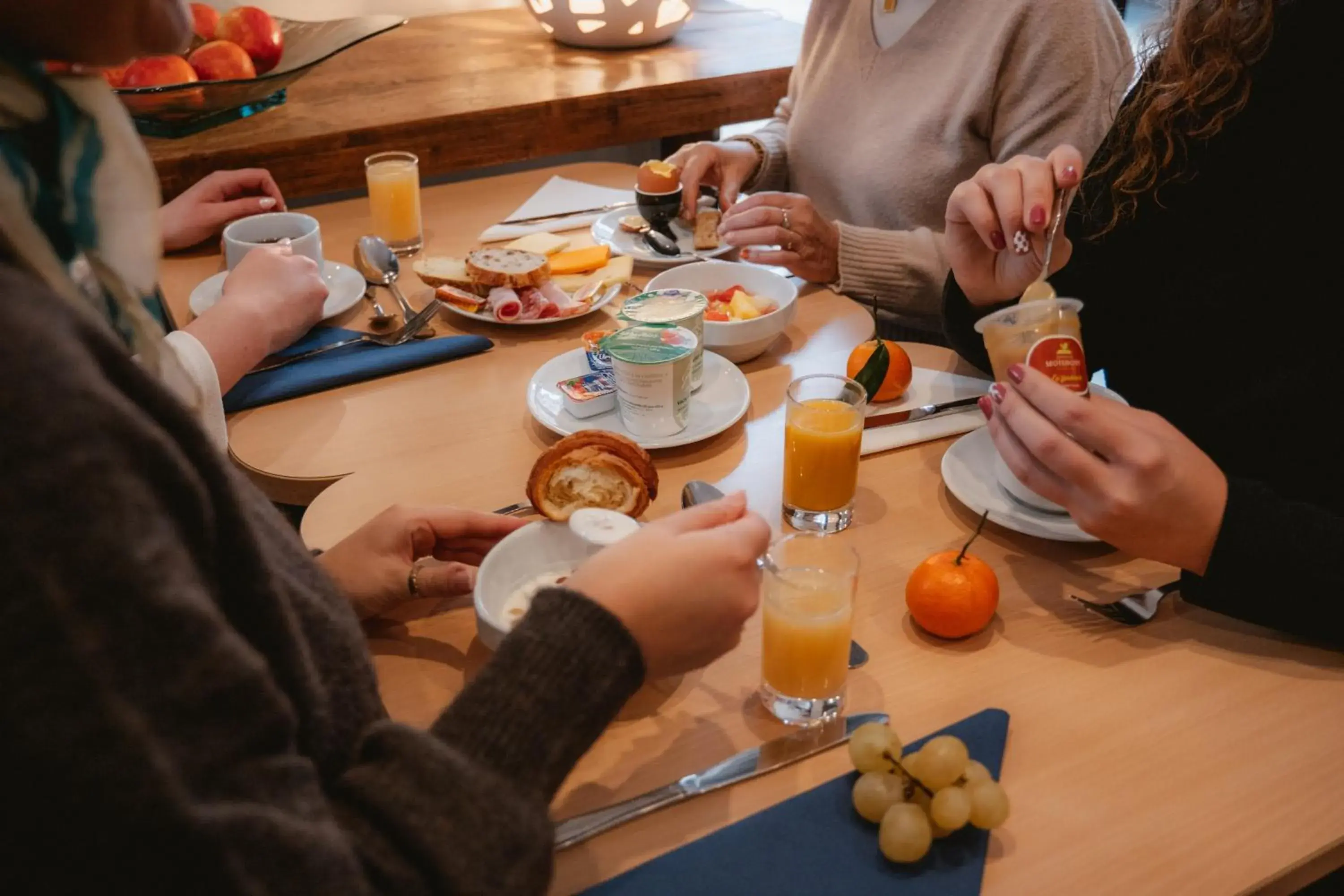 Breakfast in Red Fox Breakfast in Red Fox