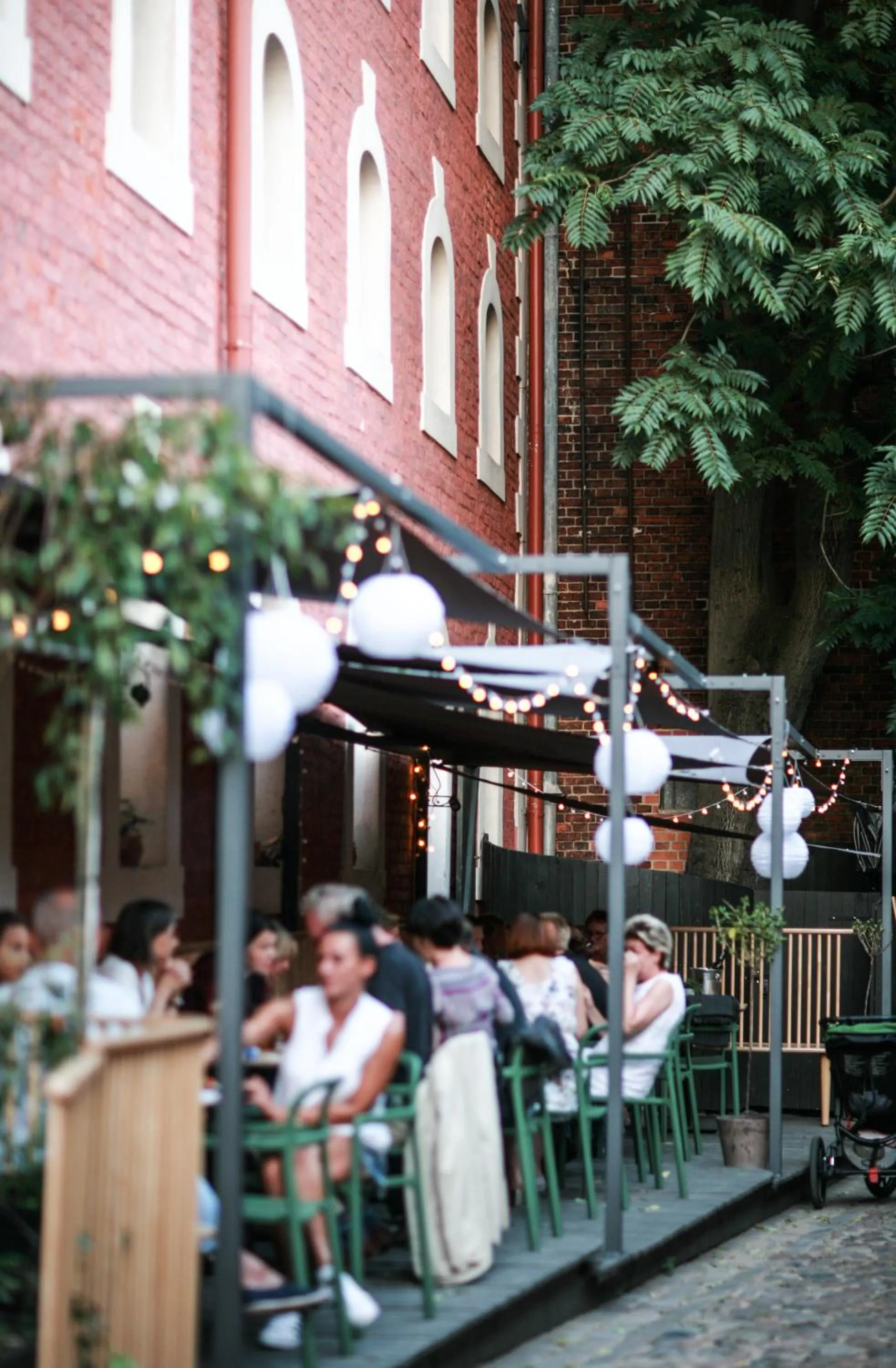 Property building in Apartamenty Monka