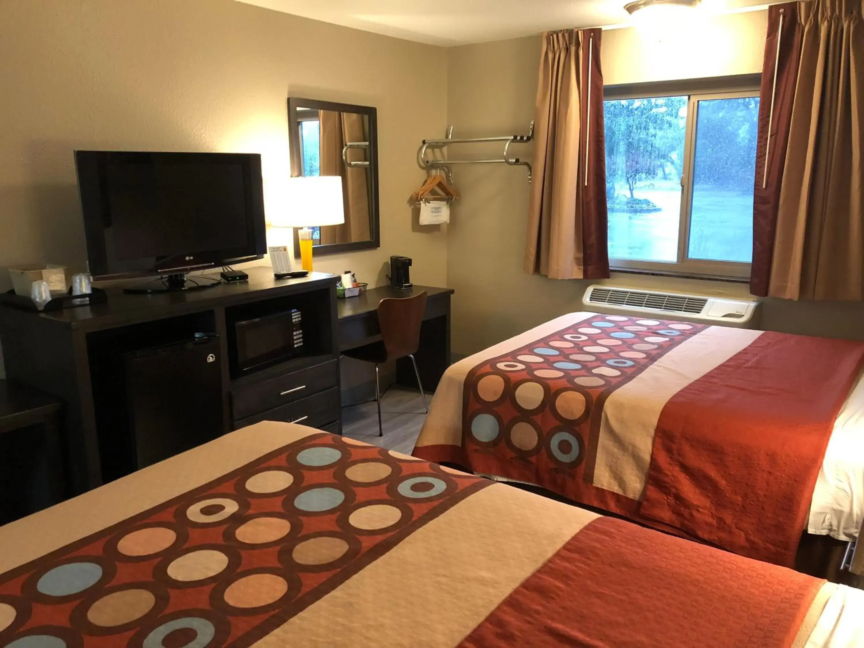 Bedroom, Bed in Super 8 by Wyndham Redding Bedroom, Bed in Super 8 by Wyndham Redding