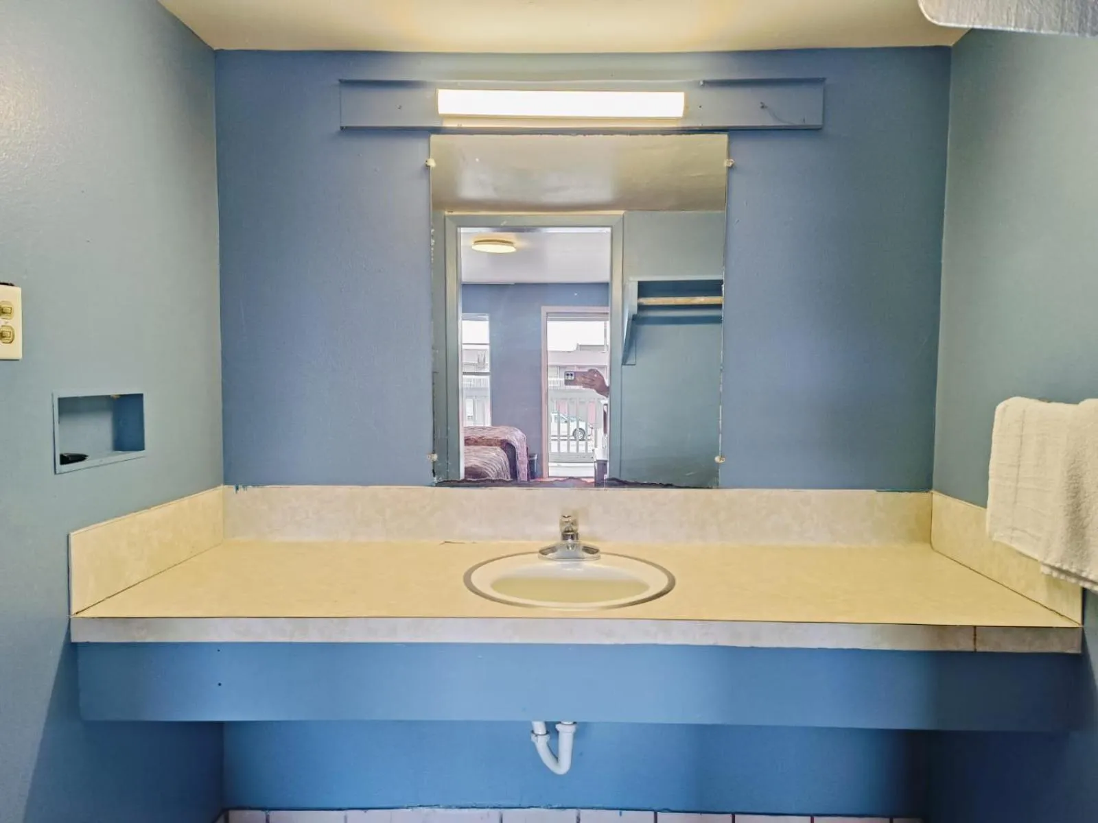 Bathroom in Valley Motel By Townhouse Corpus Christi Near Airport I 37