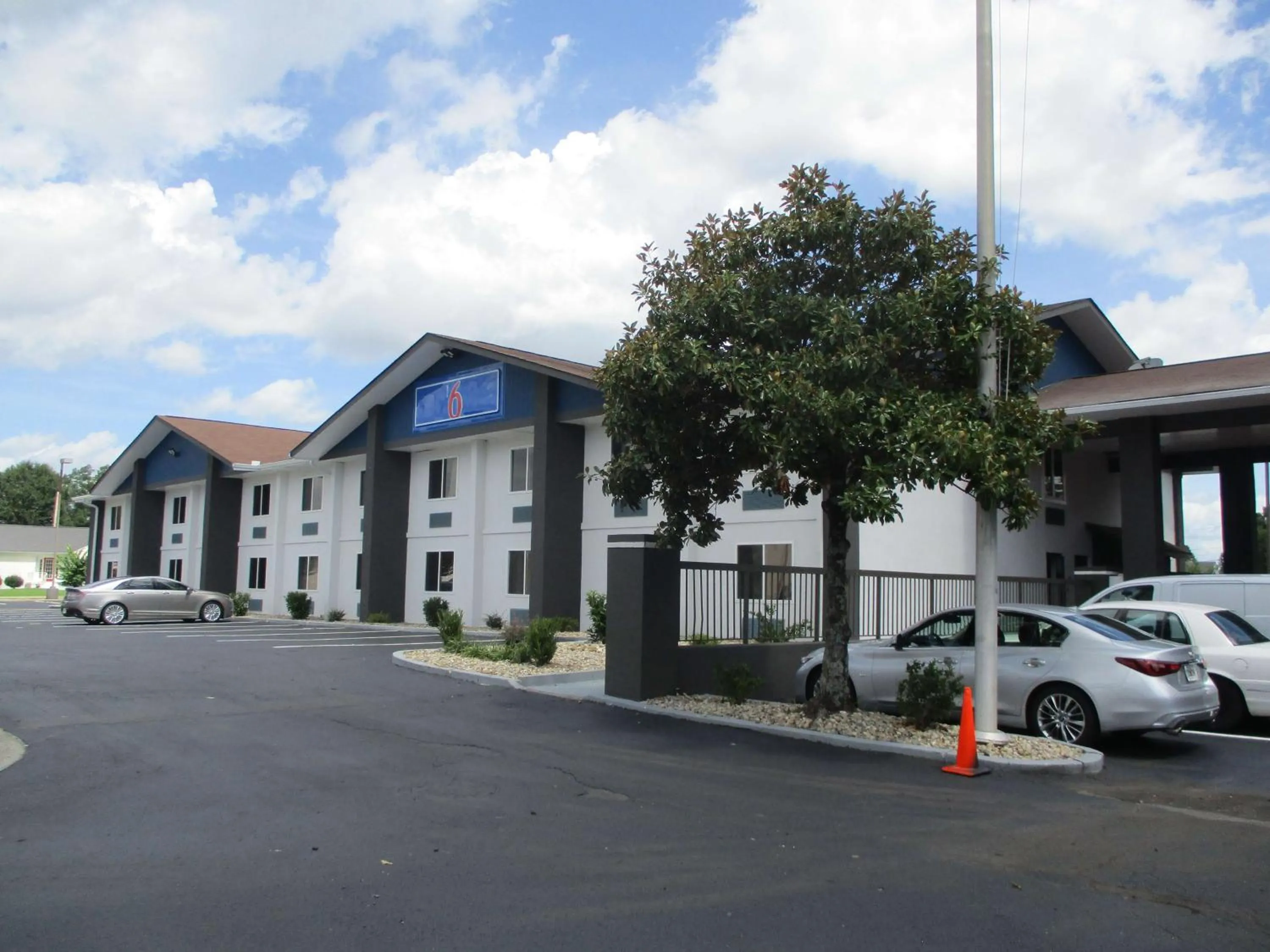 Property building in Motel 6 Chattanooga - Airport