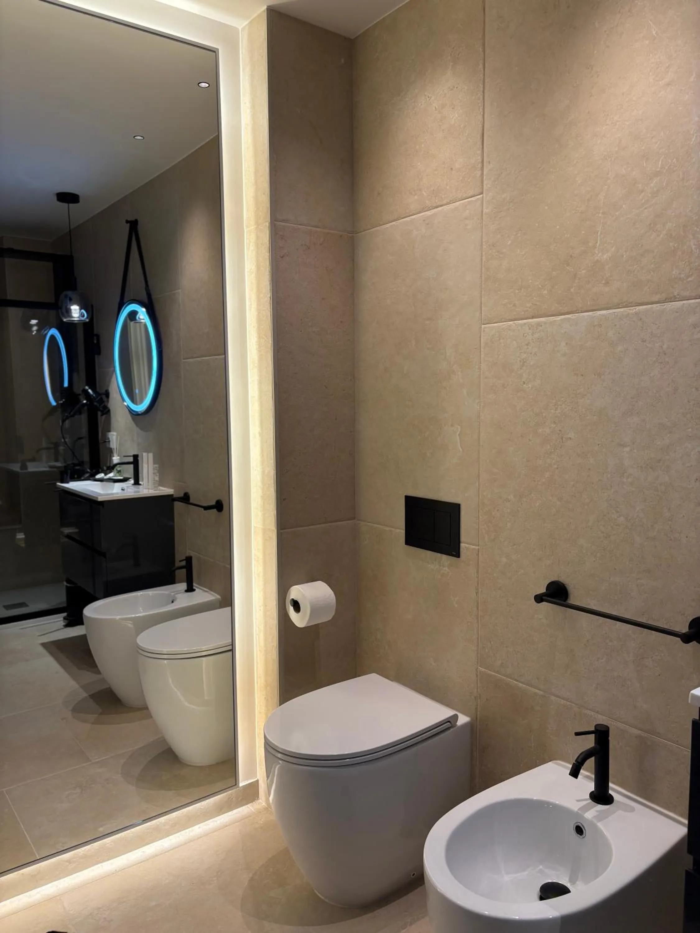 Toilet in Sunset Beach Club Tropea