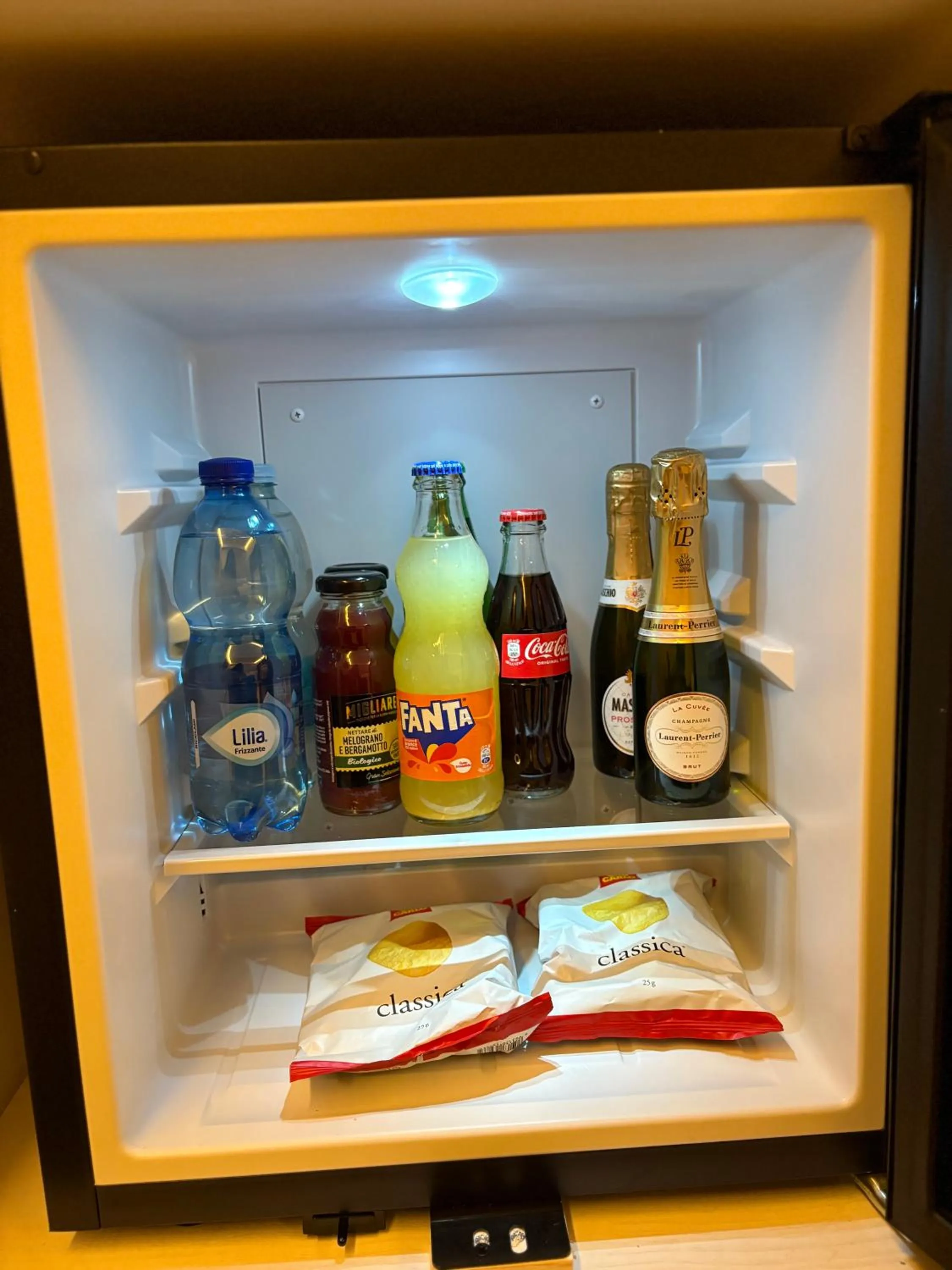 minibar in Sunset Beach Club Tropea