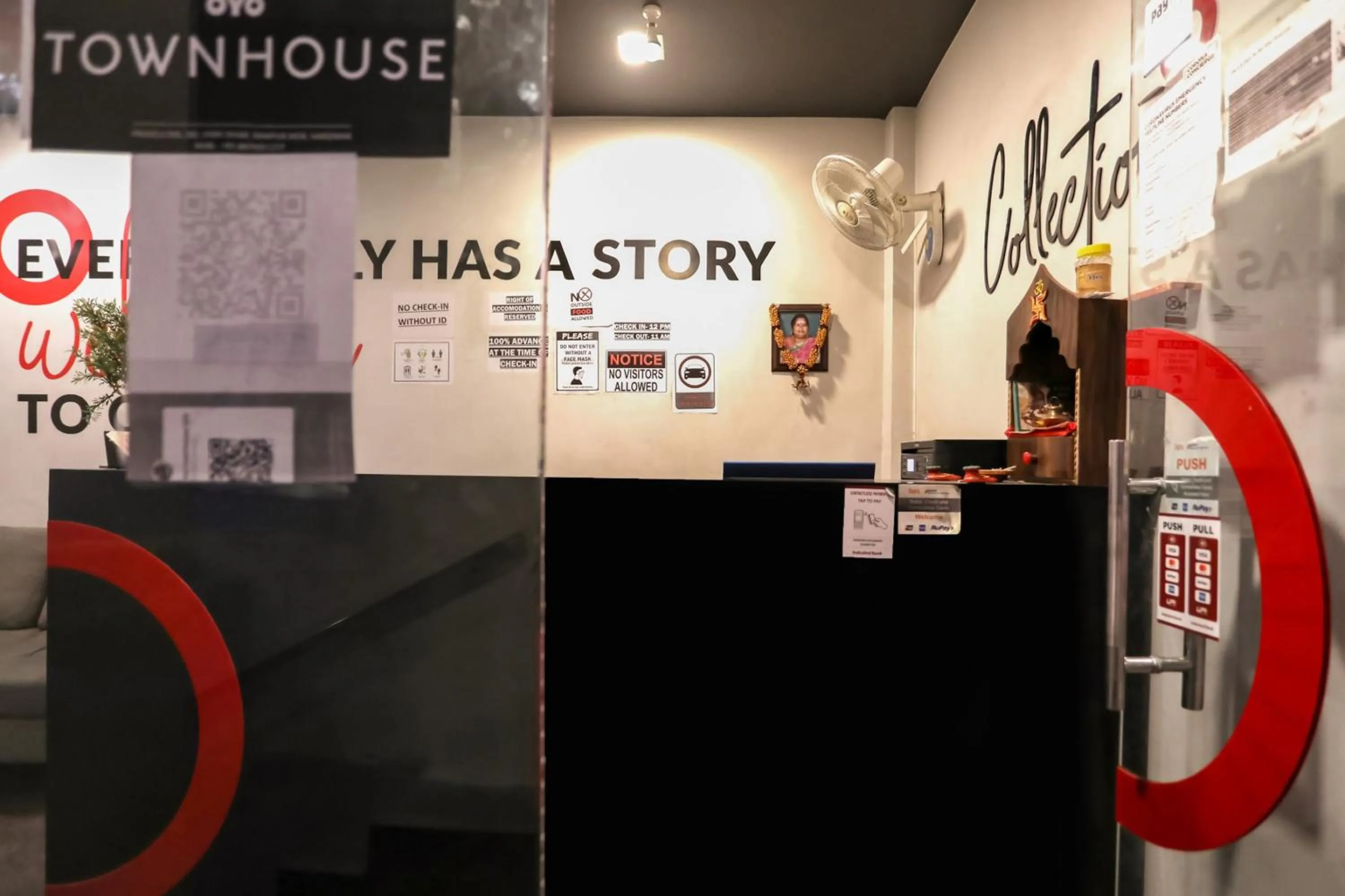 Lobby or reception in Townhouse Ranipur Mor